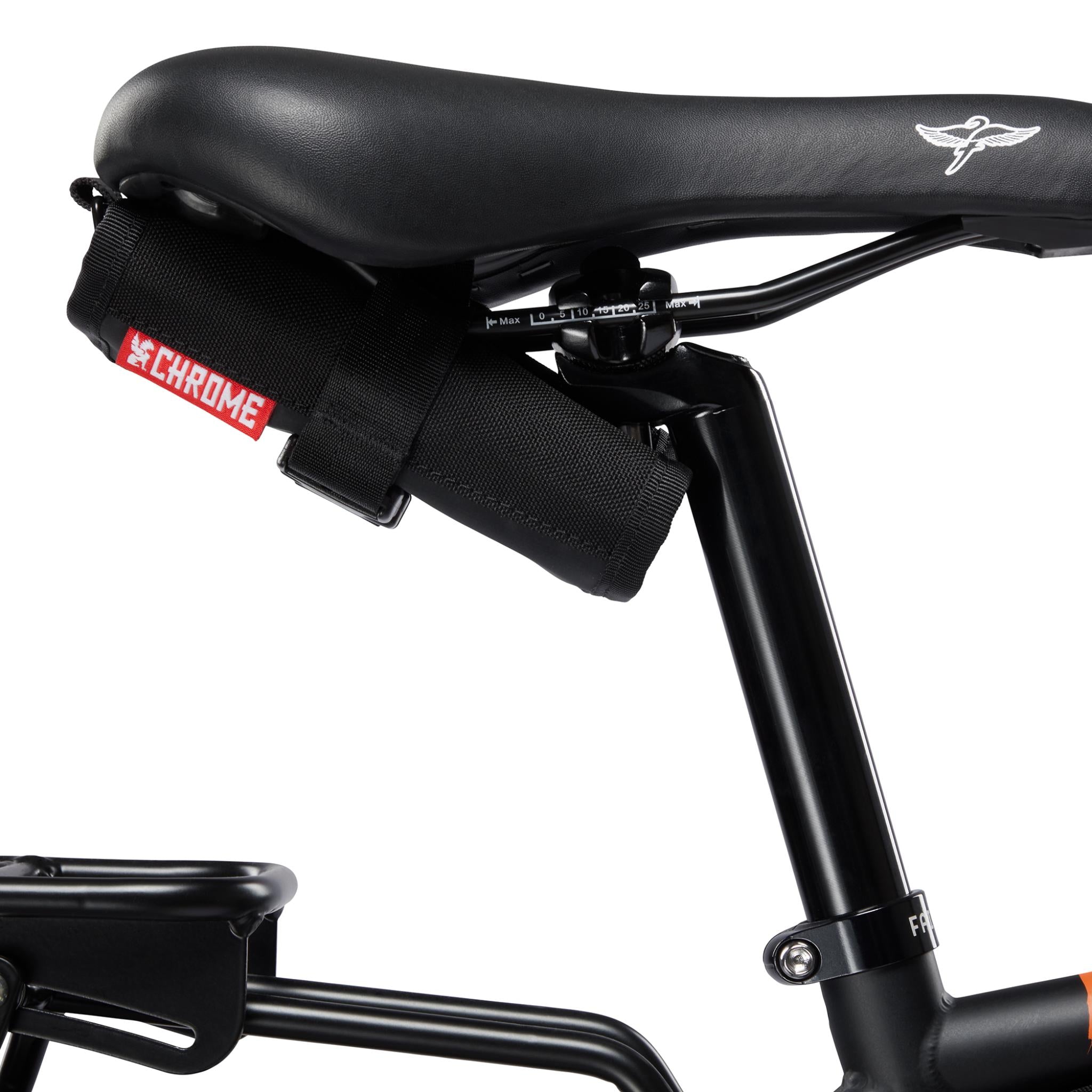 Chrome Doubletrack Saddle Roll Black