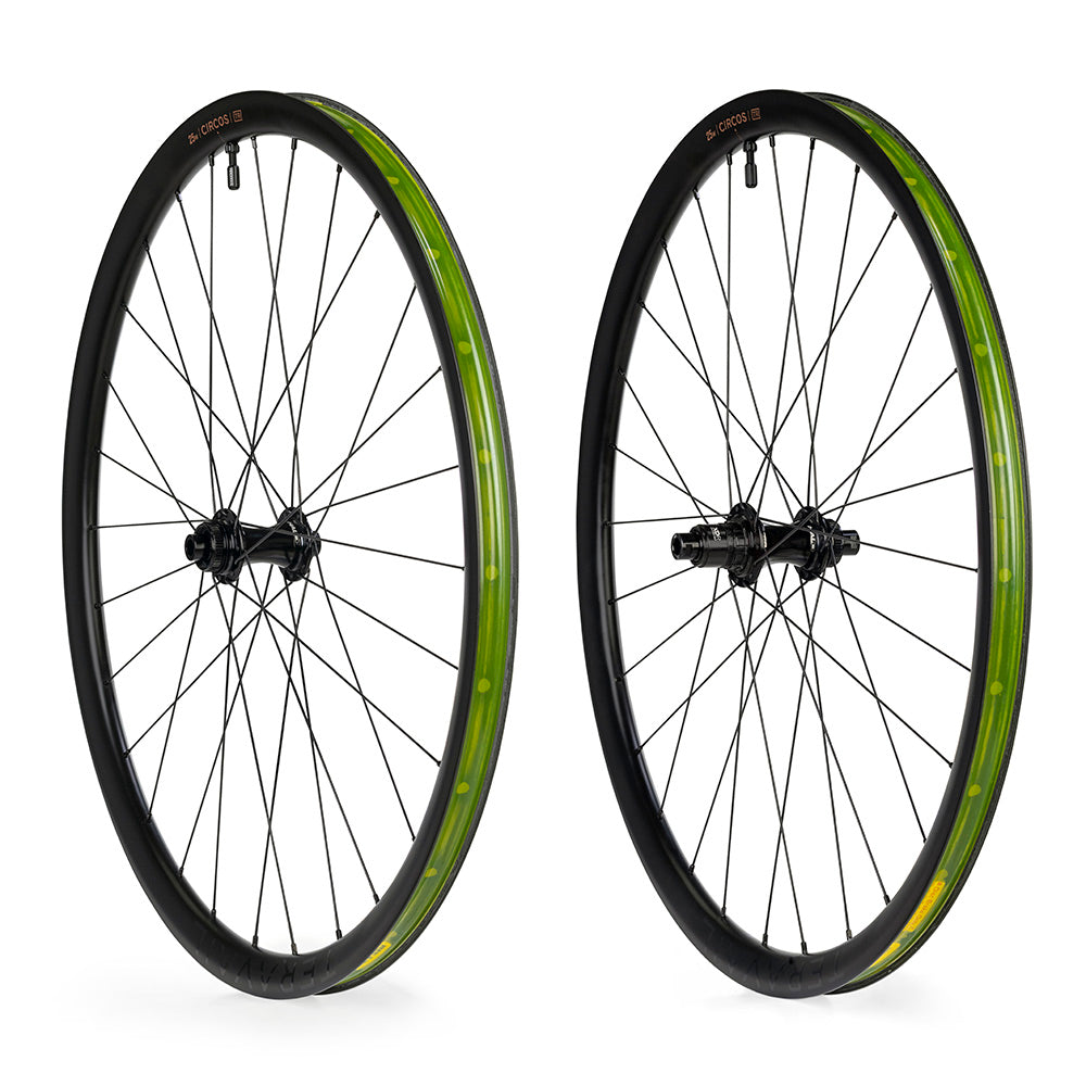 Circos Carbon Gravel Wheels Black / 12 x 100 / 12 x 142 / Shimano HG