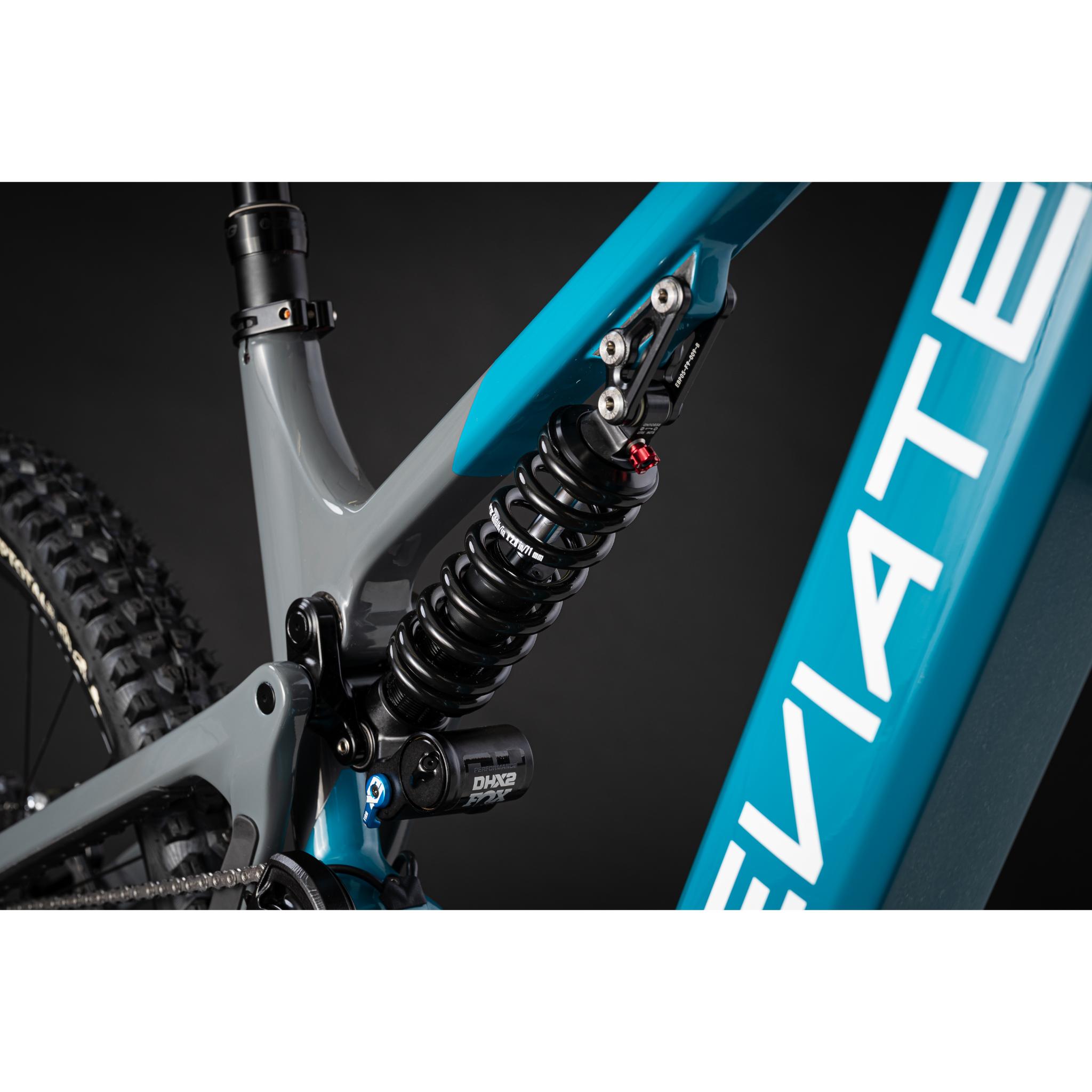 Deviate Kurgan Elite Carbon