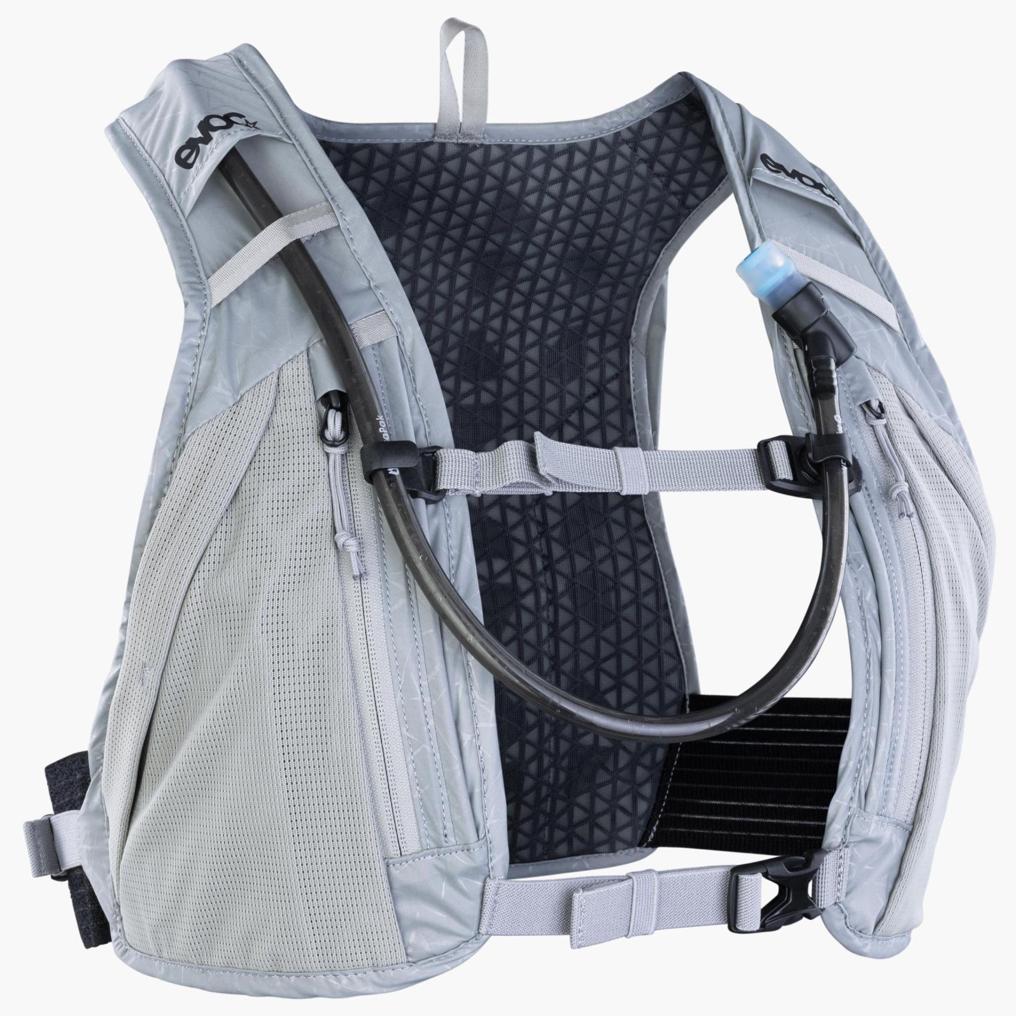 EVOC Hydro Pro 6 with Bladder