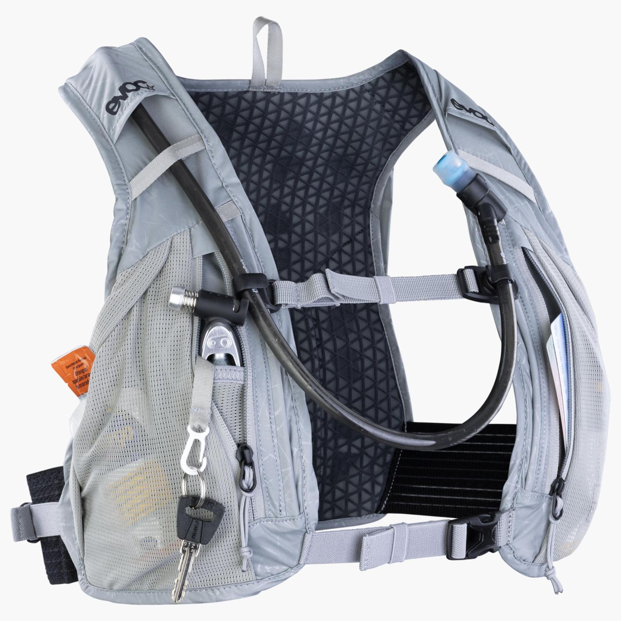 EVOC Hydro Pro 6 with Bladder