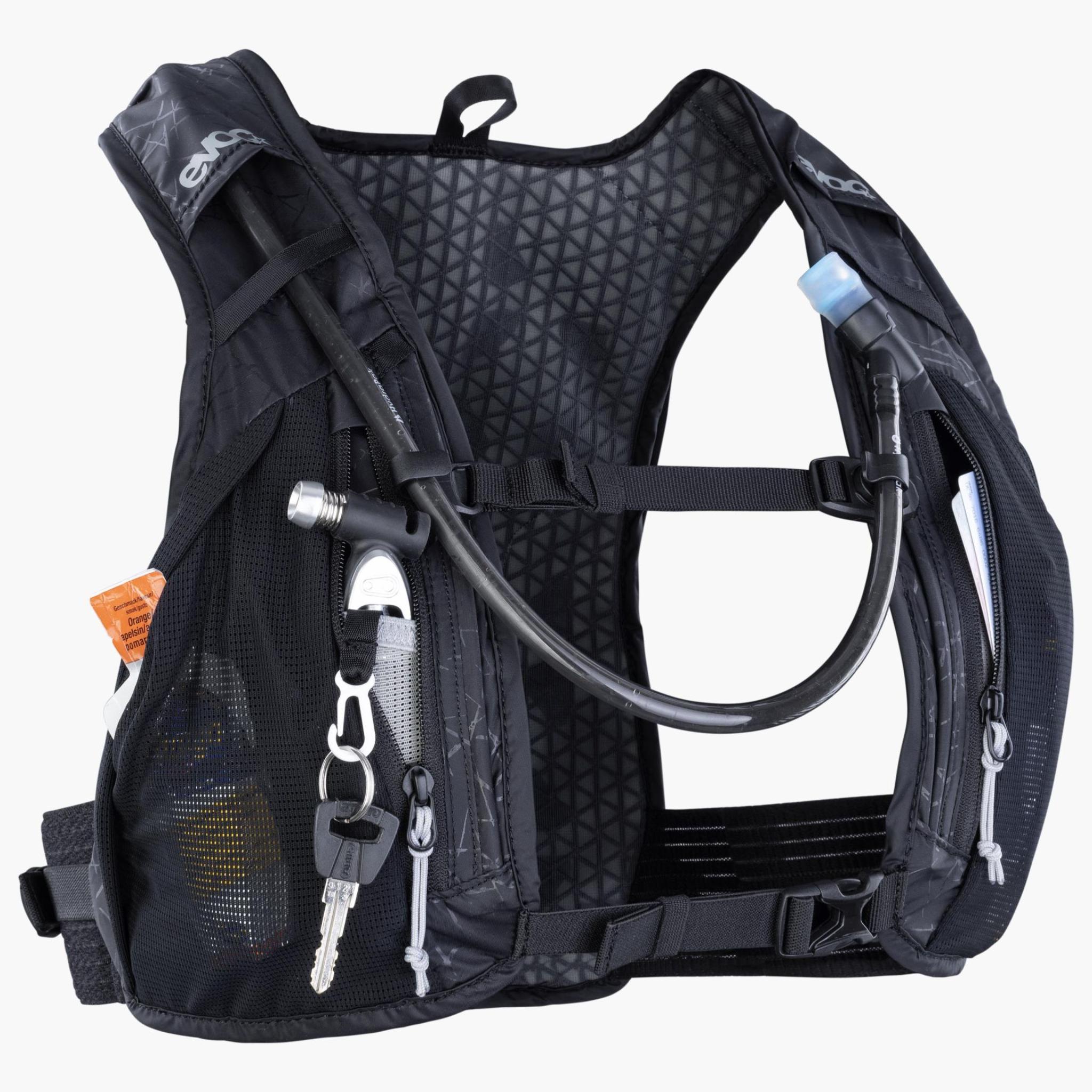 EVOC Hydro Pro 6 with Bladder