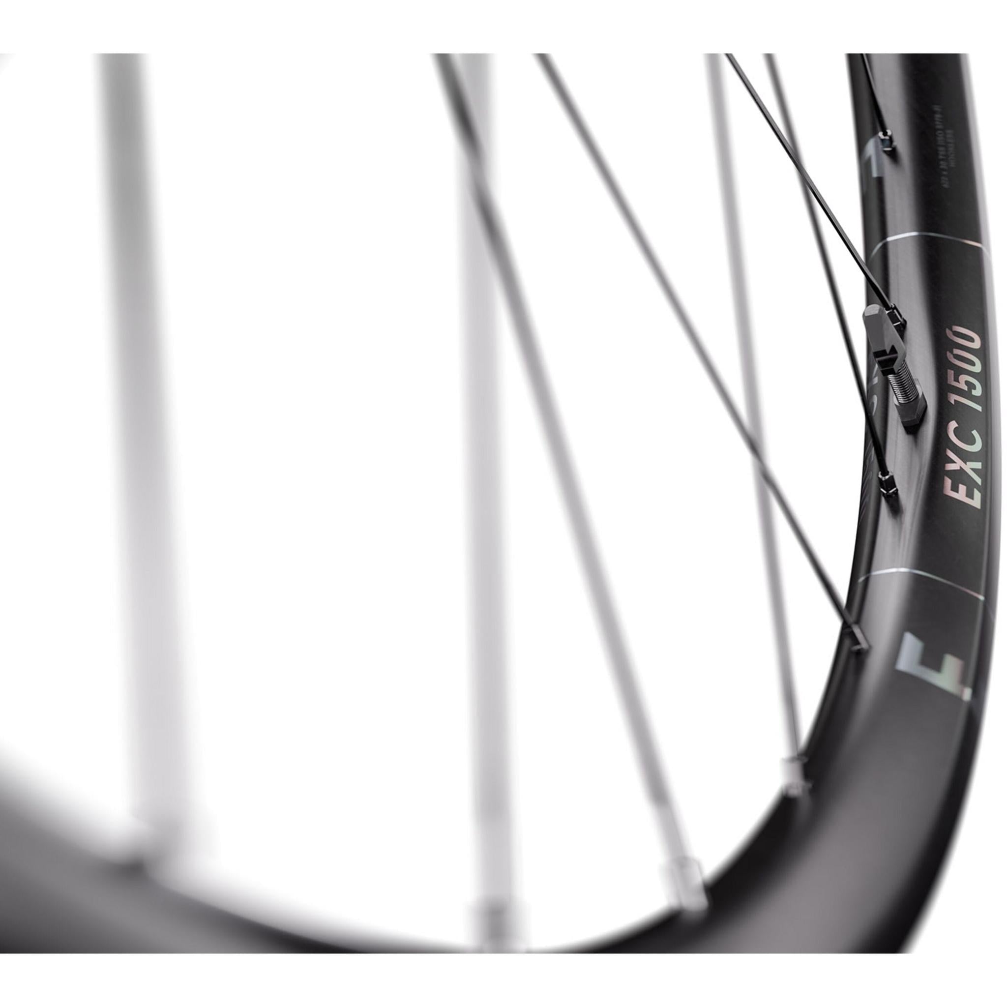 EXC 1500 Carbon Rear Wheel