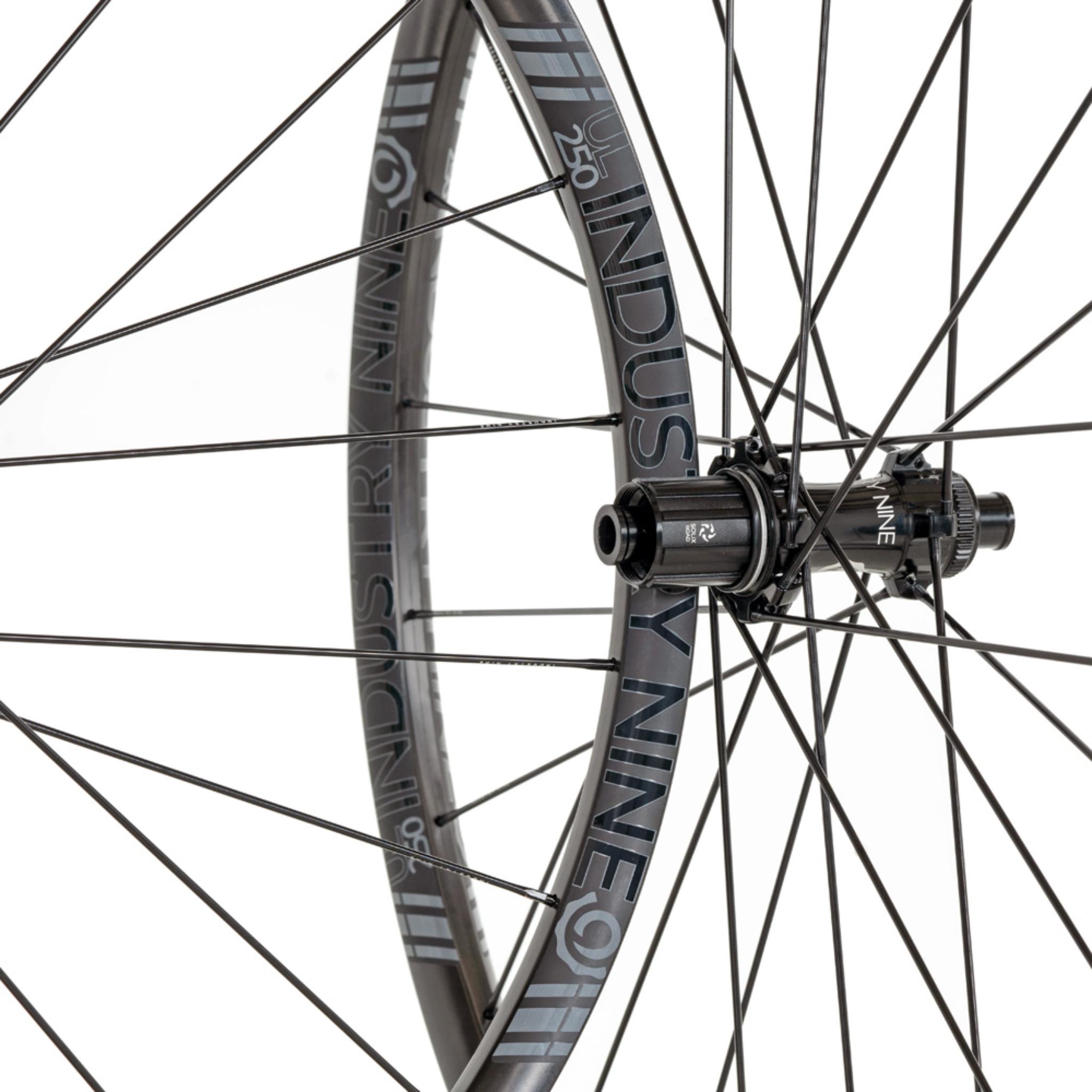 Industry Nine SOLiX G UL250 Carbon Wheelset