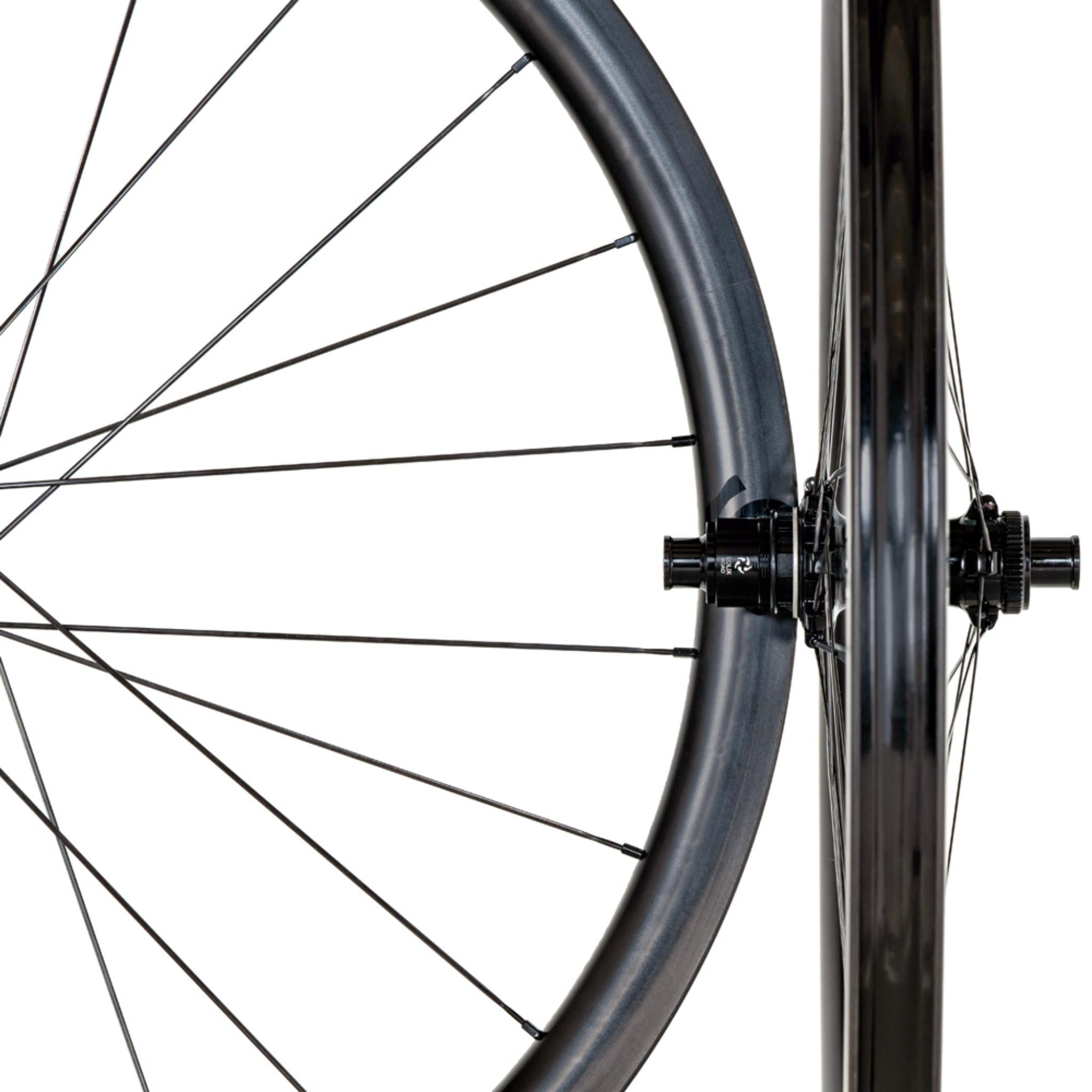 Industry Nine SOLiX SL 35 Carbon Wheelset