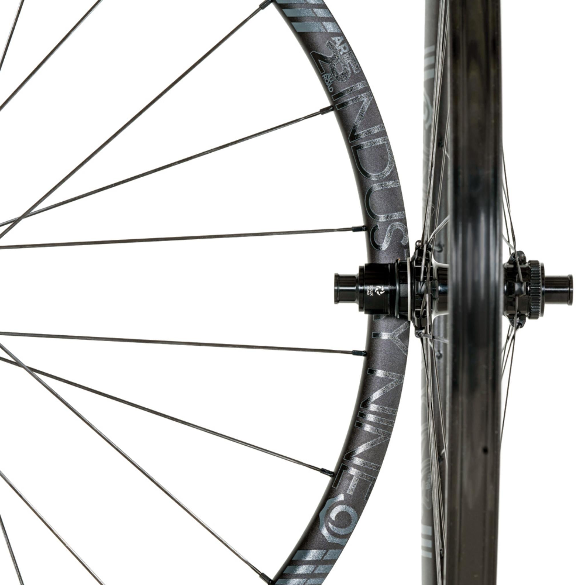 Industry Nine SOLiX SL AR25 Wheelset