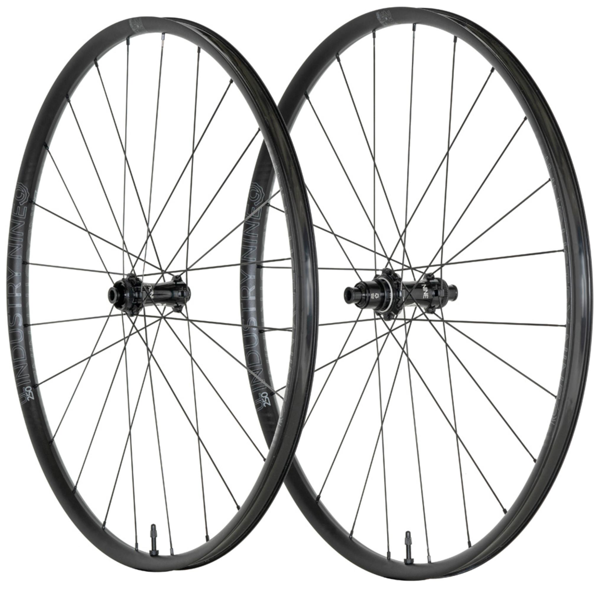 Industry Nine SOLiX SL UL250 Carbon CX Wheelset BLACK / 12X100 12X142 - 24H - Shimano HG