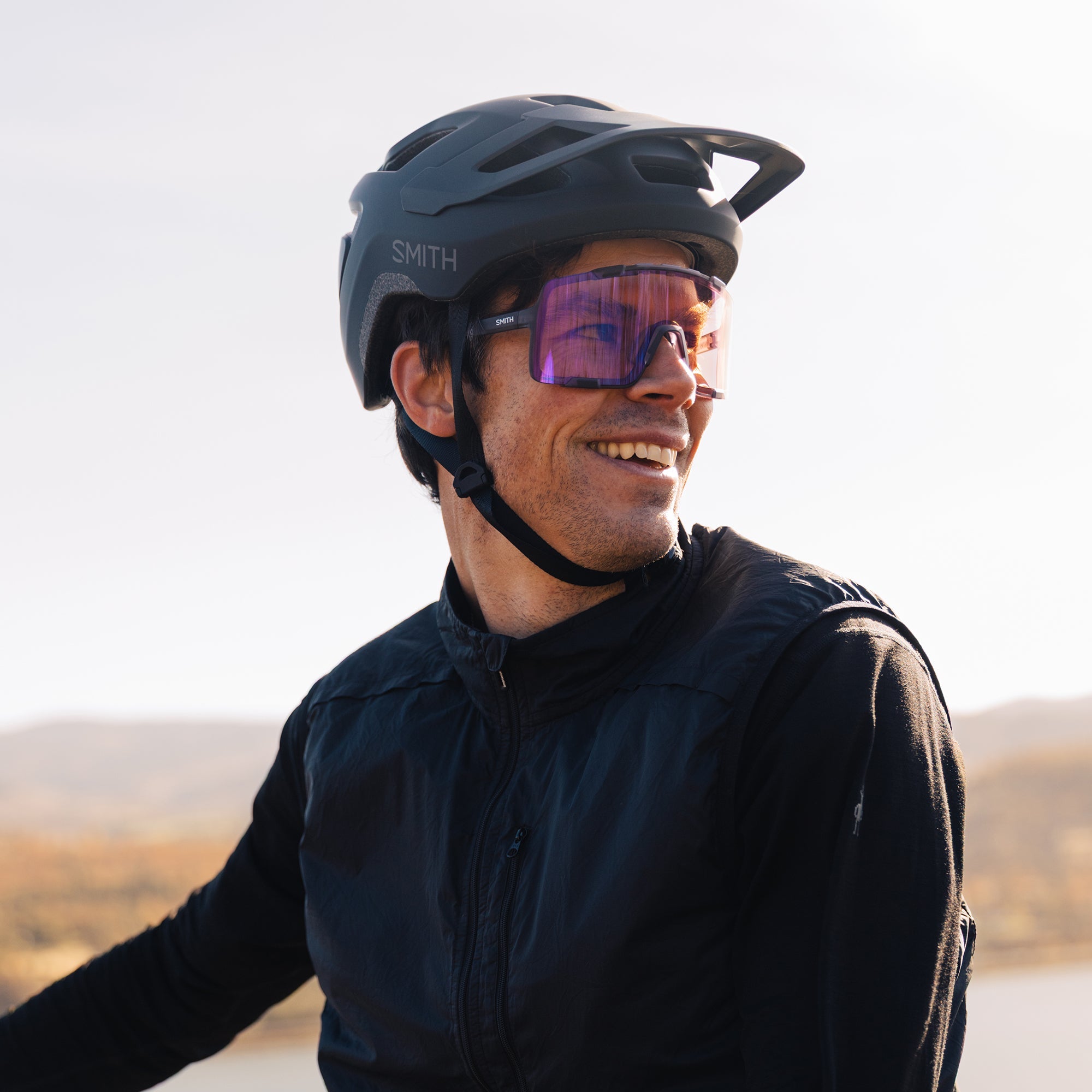 Pilot MIPS Helmet