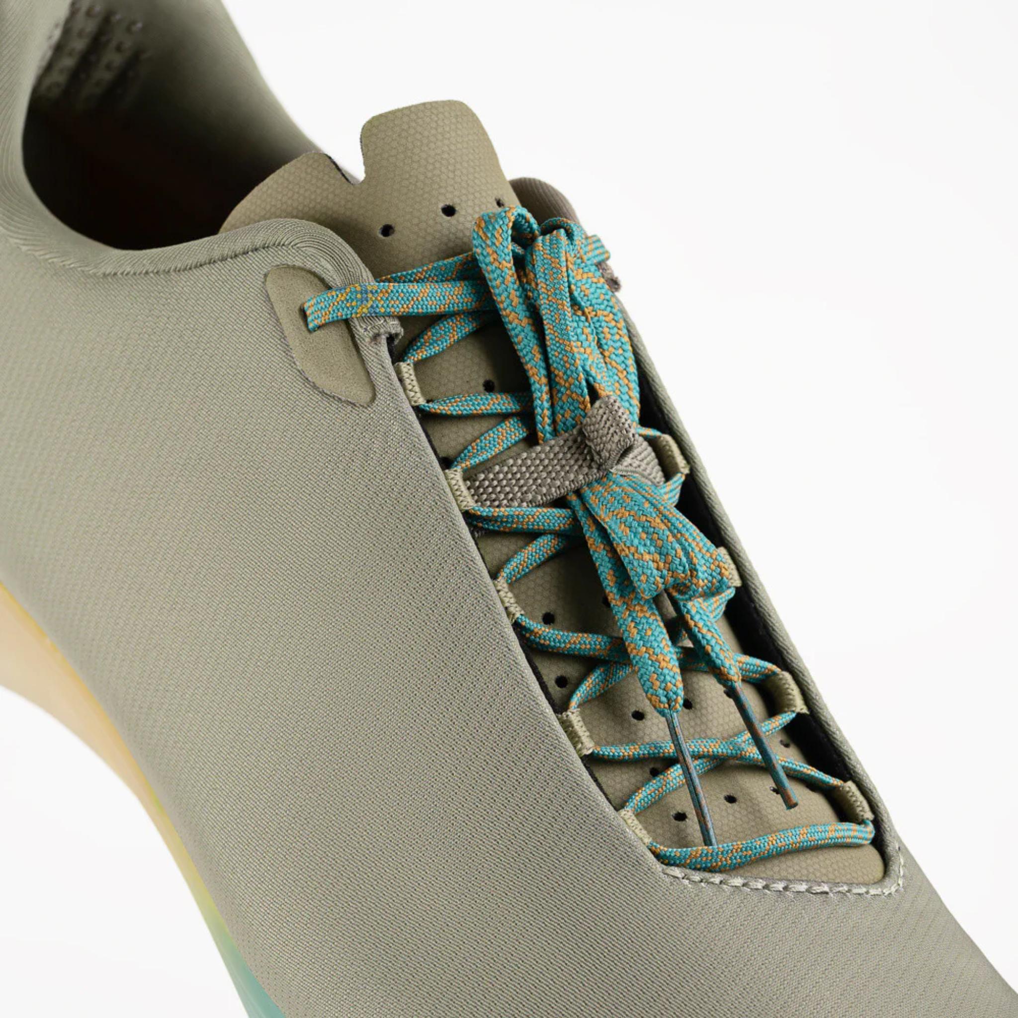 Tempo Beat 2-Bolt Road Shoes