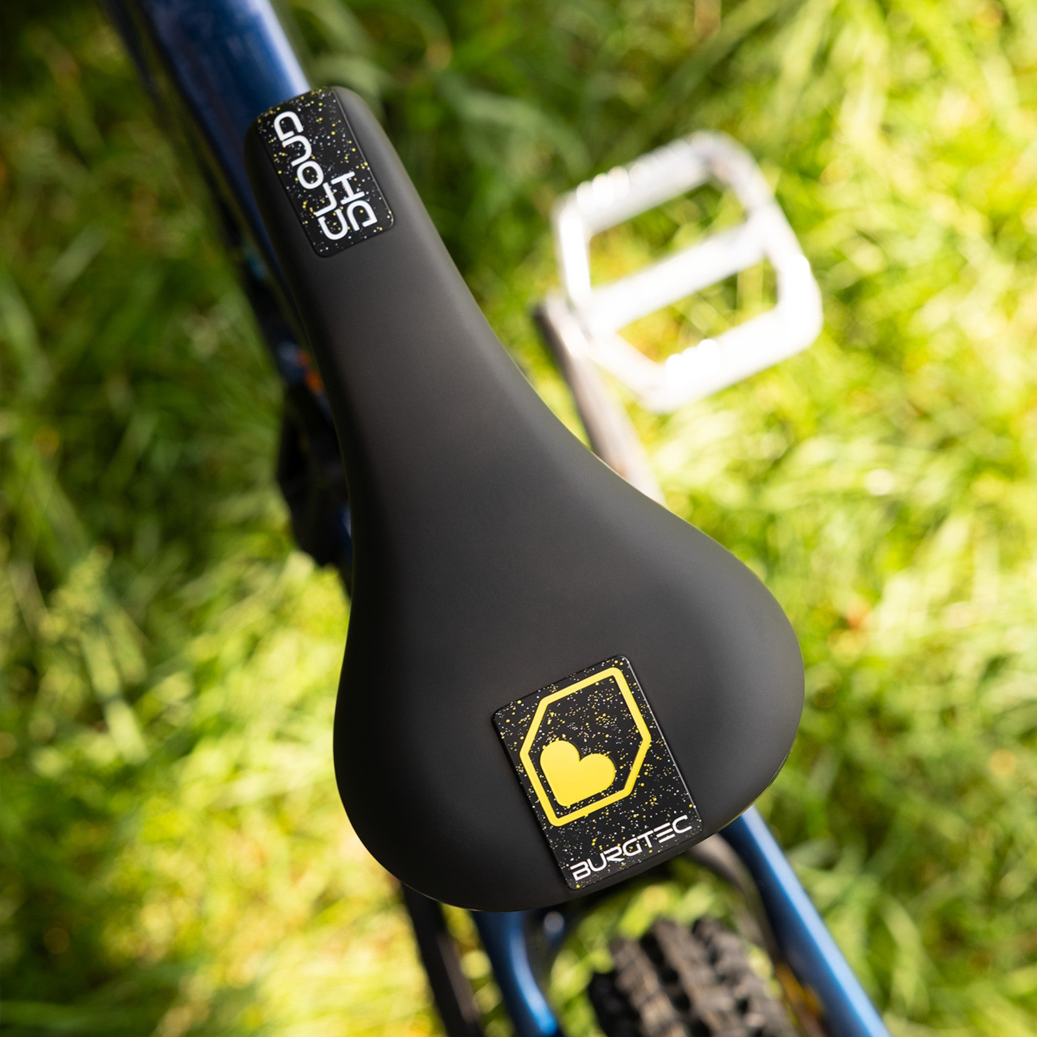 The Cloud DH Saddle Black