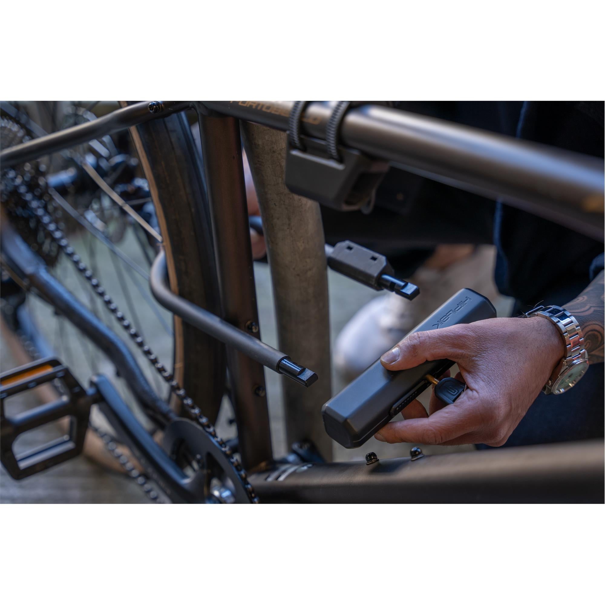 Urban D Lock - Gold Sold Secure Black