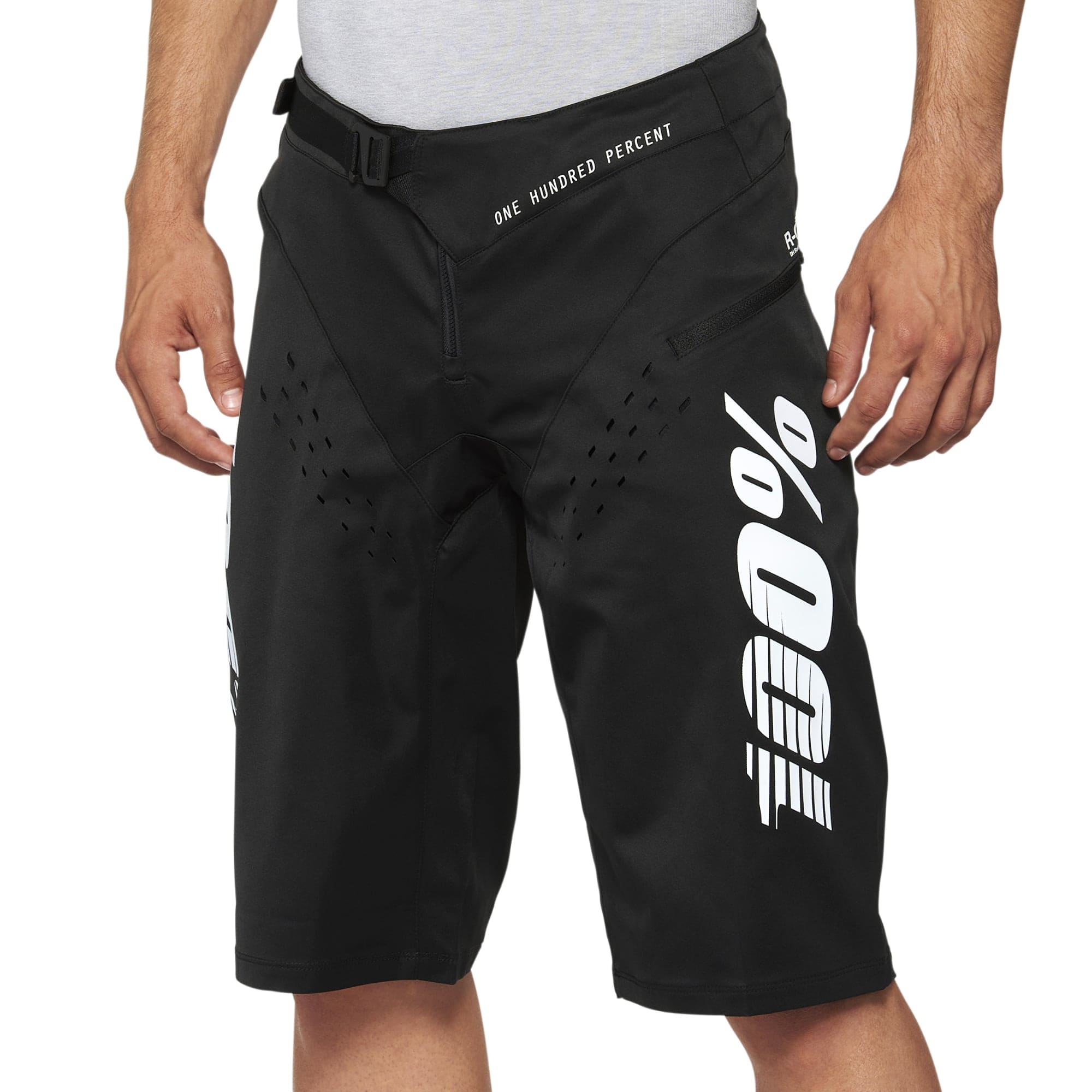 100% R-Core Shorts Black / 28