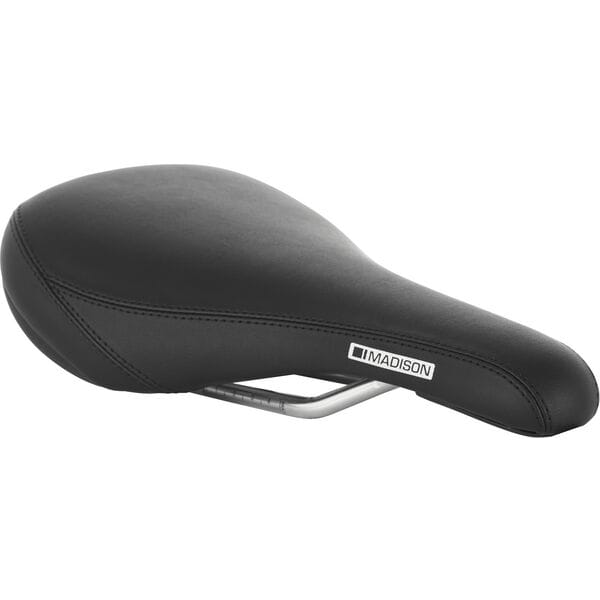 Madison Flux Junior Saddle Black / 130mm x 240mm