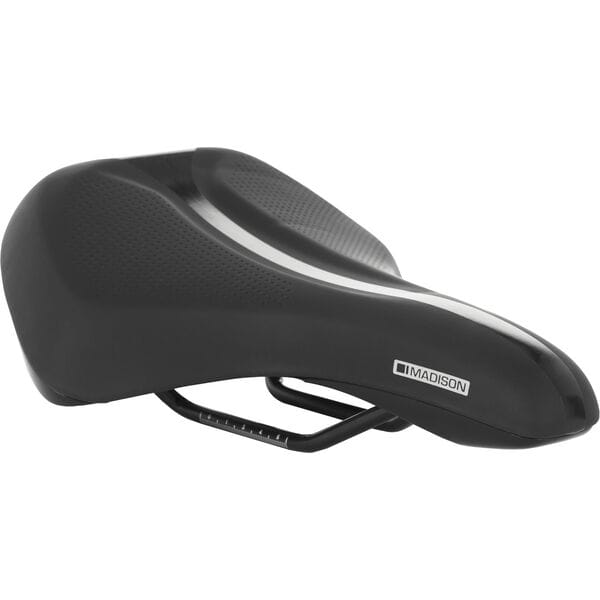 Madison Roam E Saddle Black / 178mm x 266mm