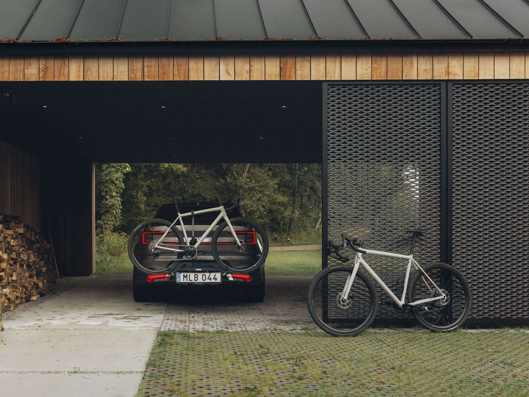 Thule Epos 2 Bike Towball Rack