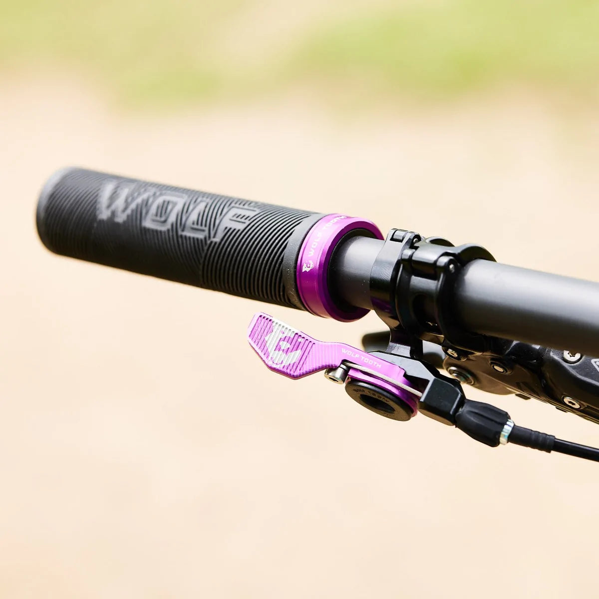 Wolf Tooth Echo Lock-On Grip