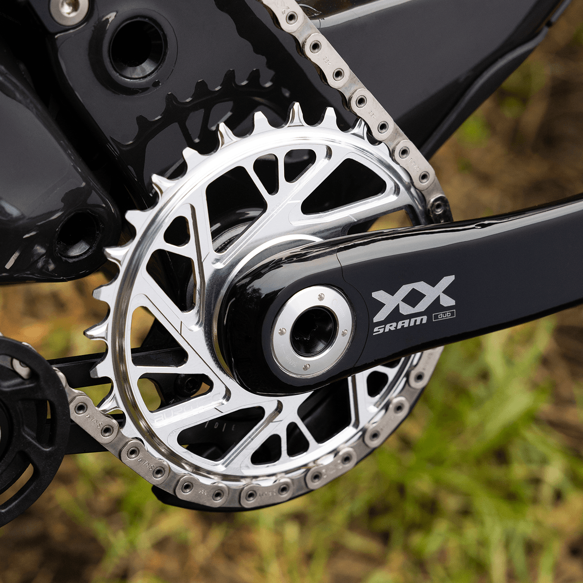 3mm Offset Thick Thin Chainring for SRAM T-Type 8-Bolt Rhodium Silver / 28T