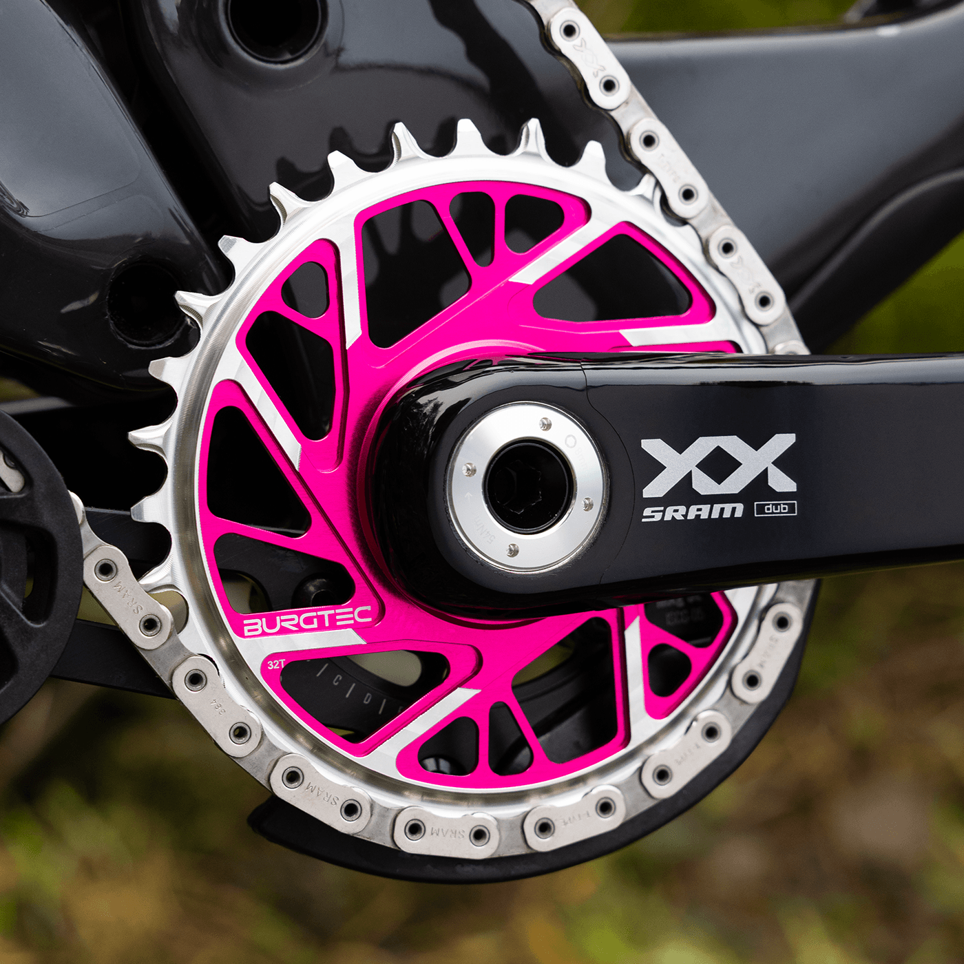 3mm Offset Thick Thin Chainring for SRAM T-Type 8-Bolt Toxic Barbie Pink / 28T
