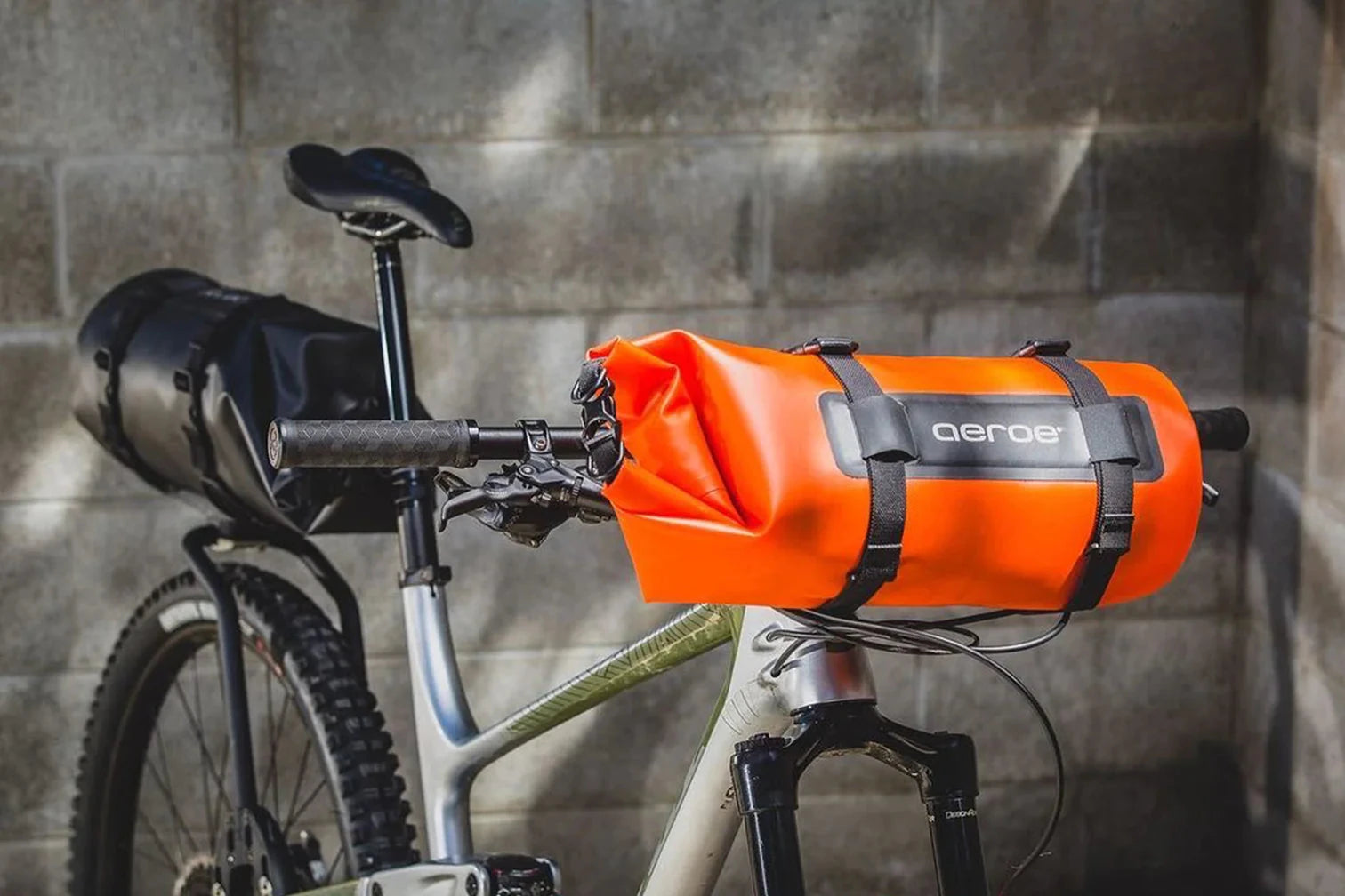 Aeroe Spider Handlebar/Fork Mount Cradle Black