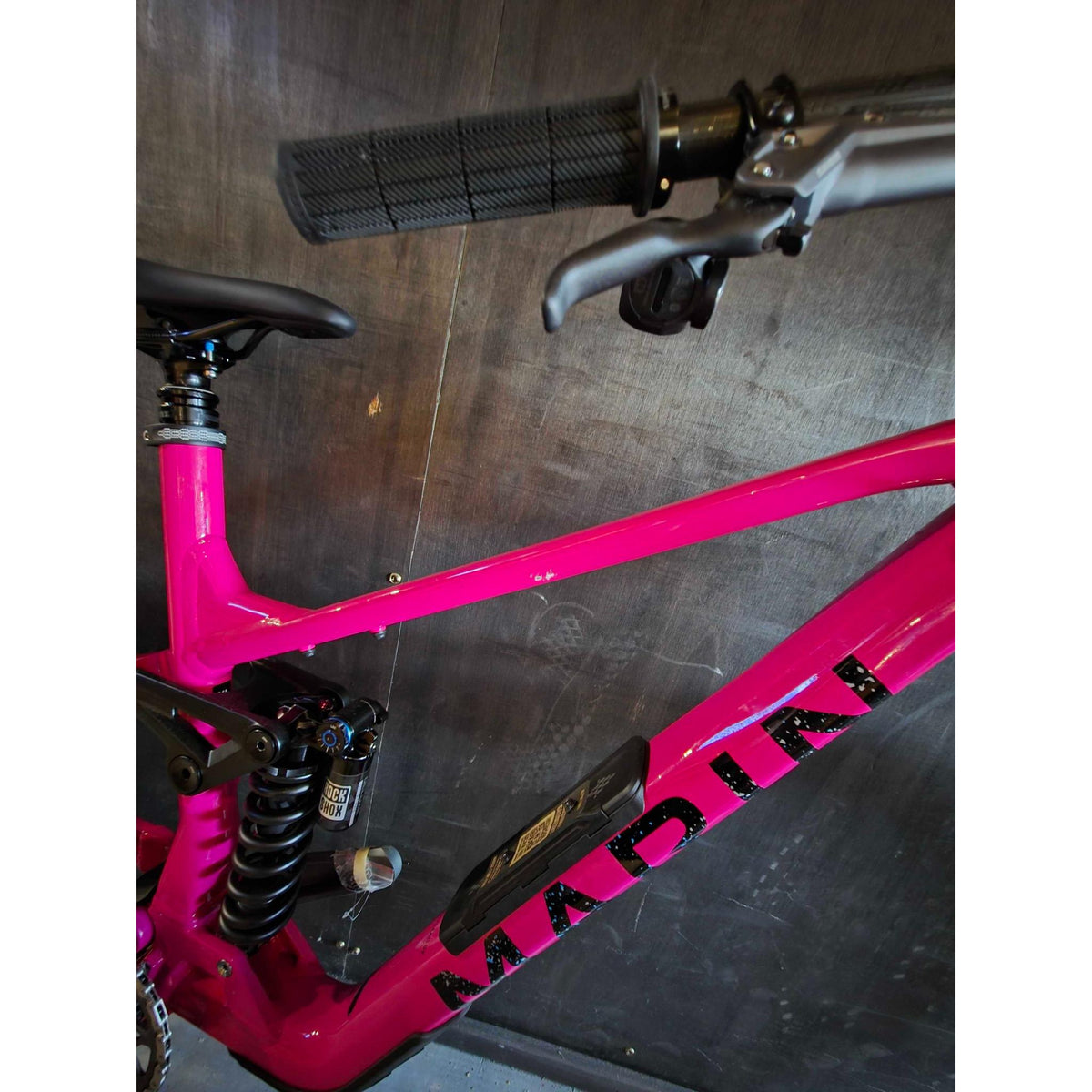 Alpine Trail XR AXS 2025 - Ex-Display Magenta/Blue / XL