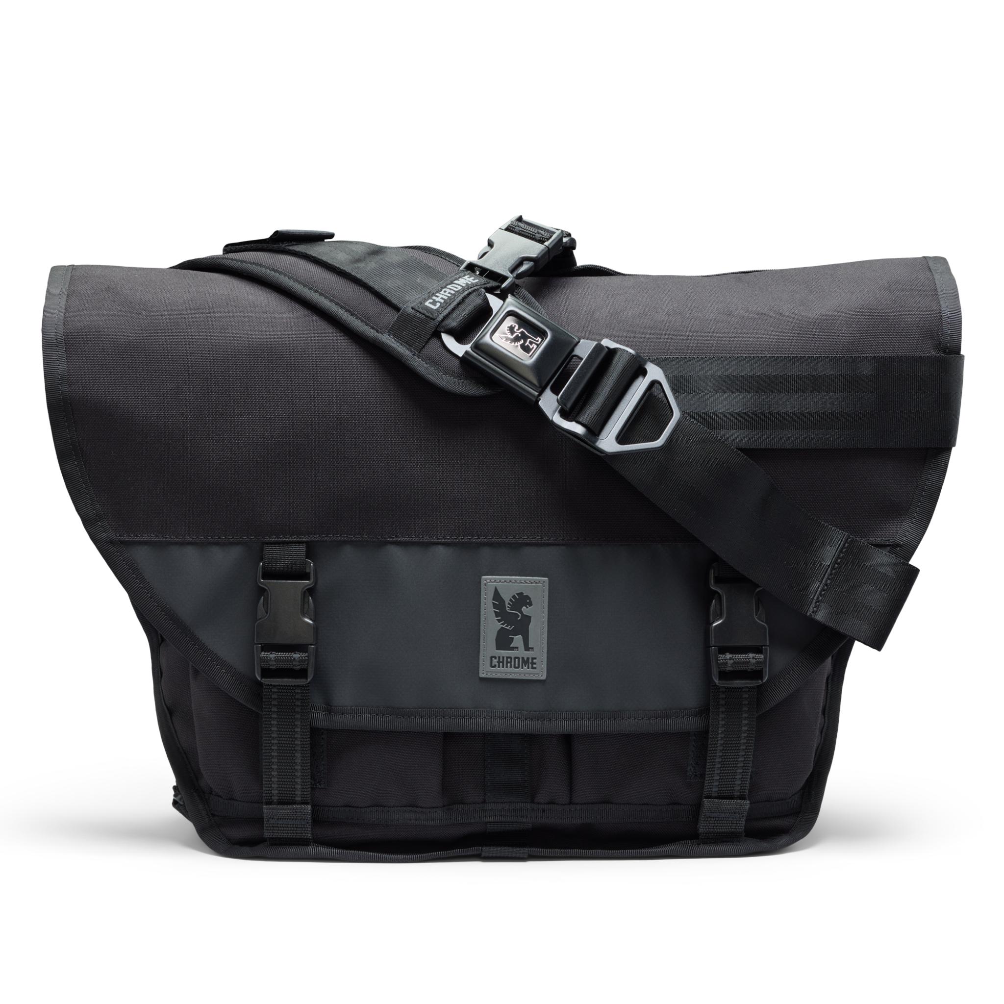 Chrome Citizen 15L Messenger Bag Black