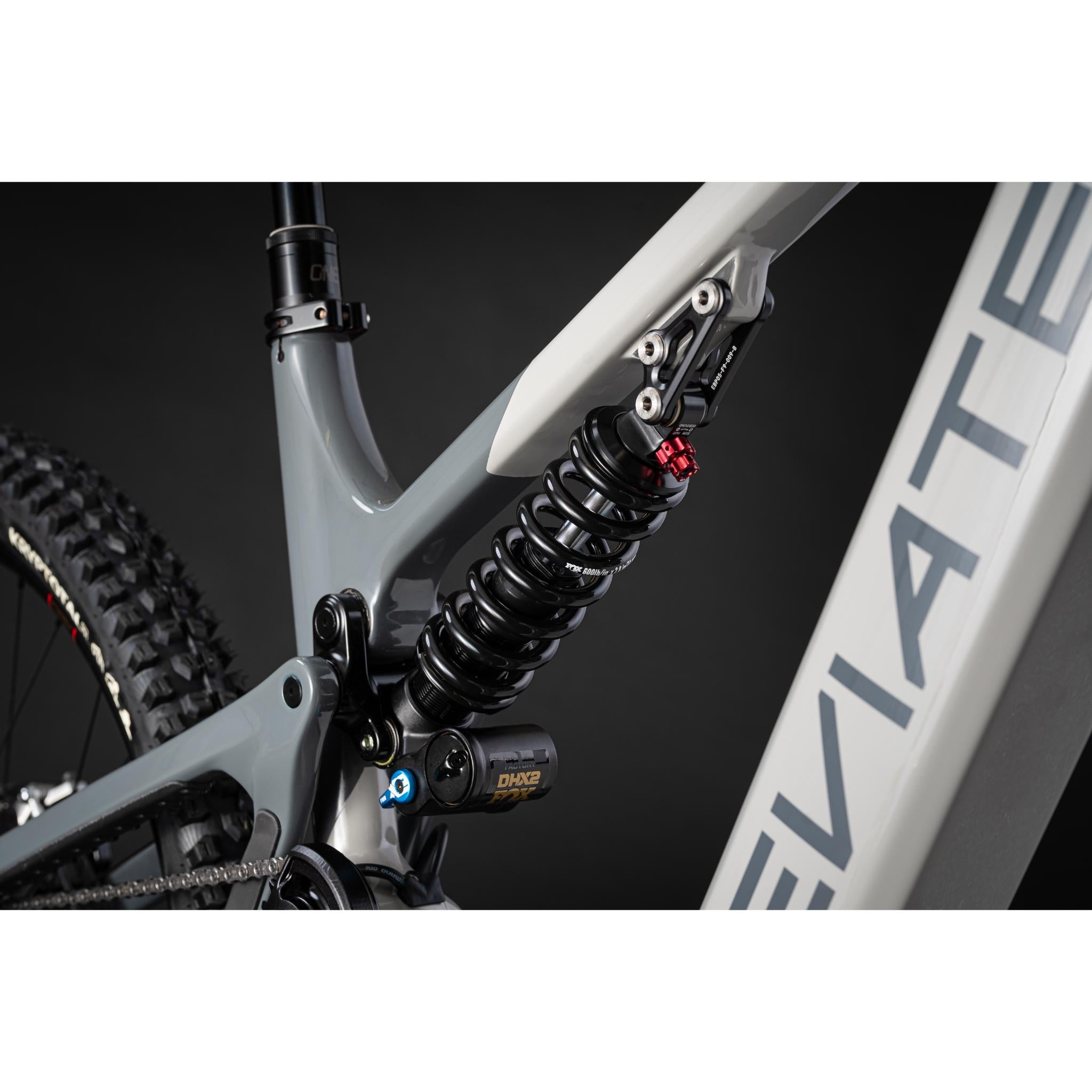 Deviate Kurgan Factory Carbon