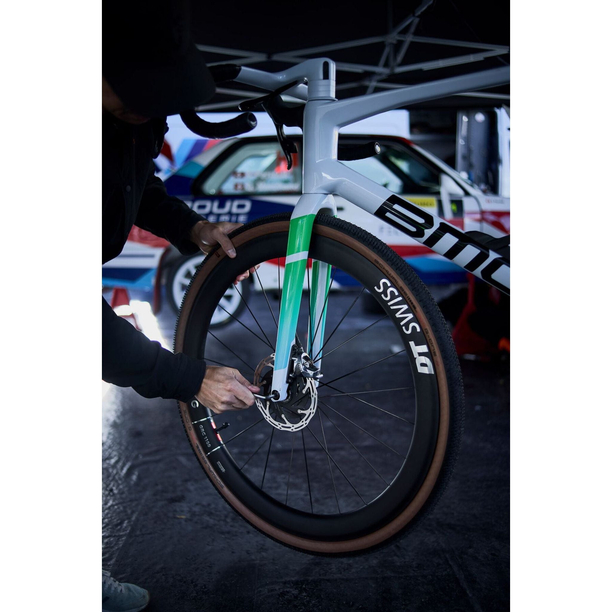 DT Swiss GRC 1100 Spline Carbon Gravel Wheels