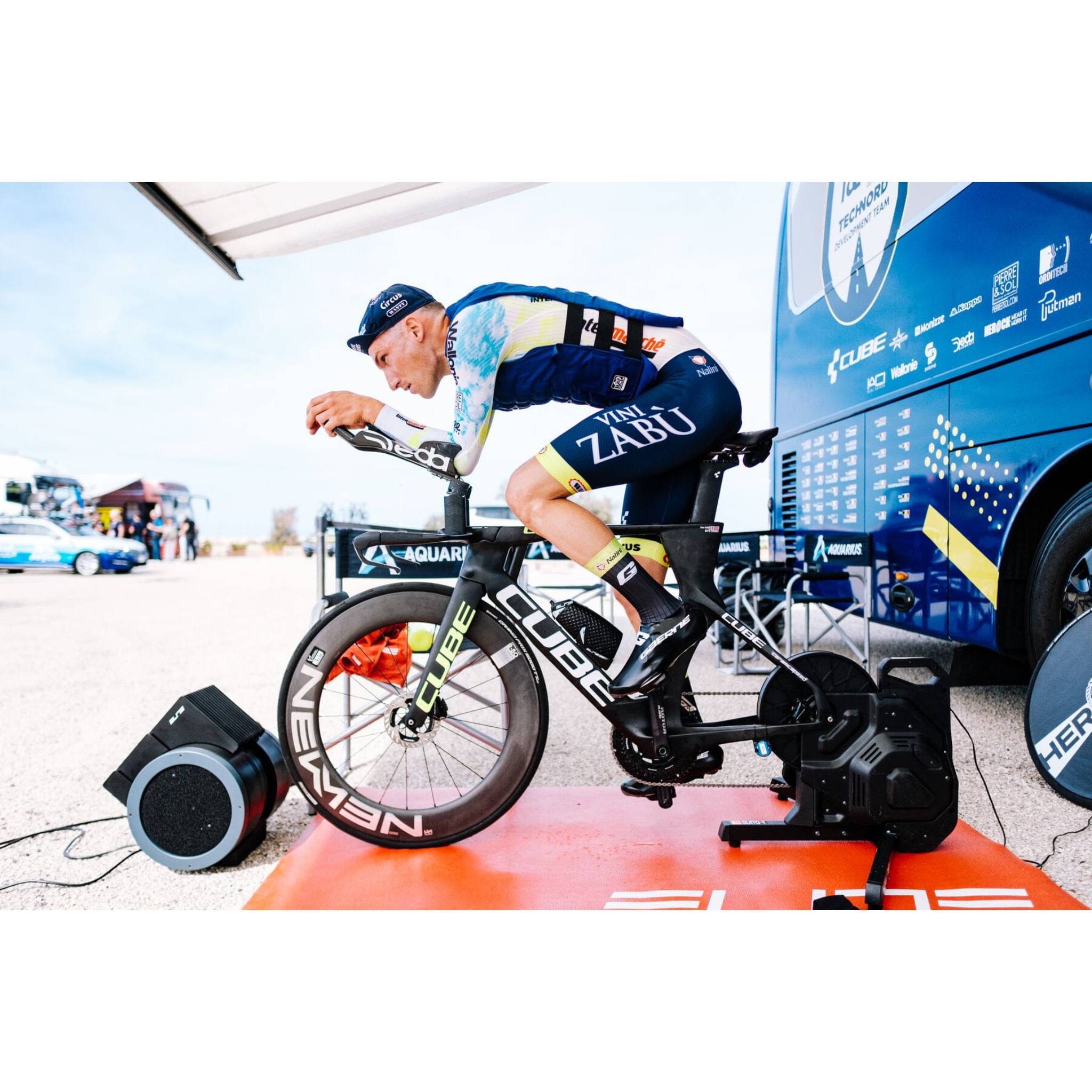 Elite Aria Interactive Training Fan Black