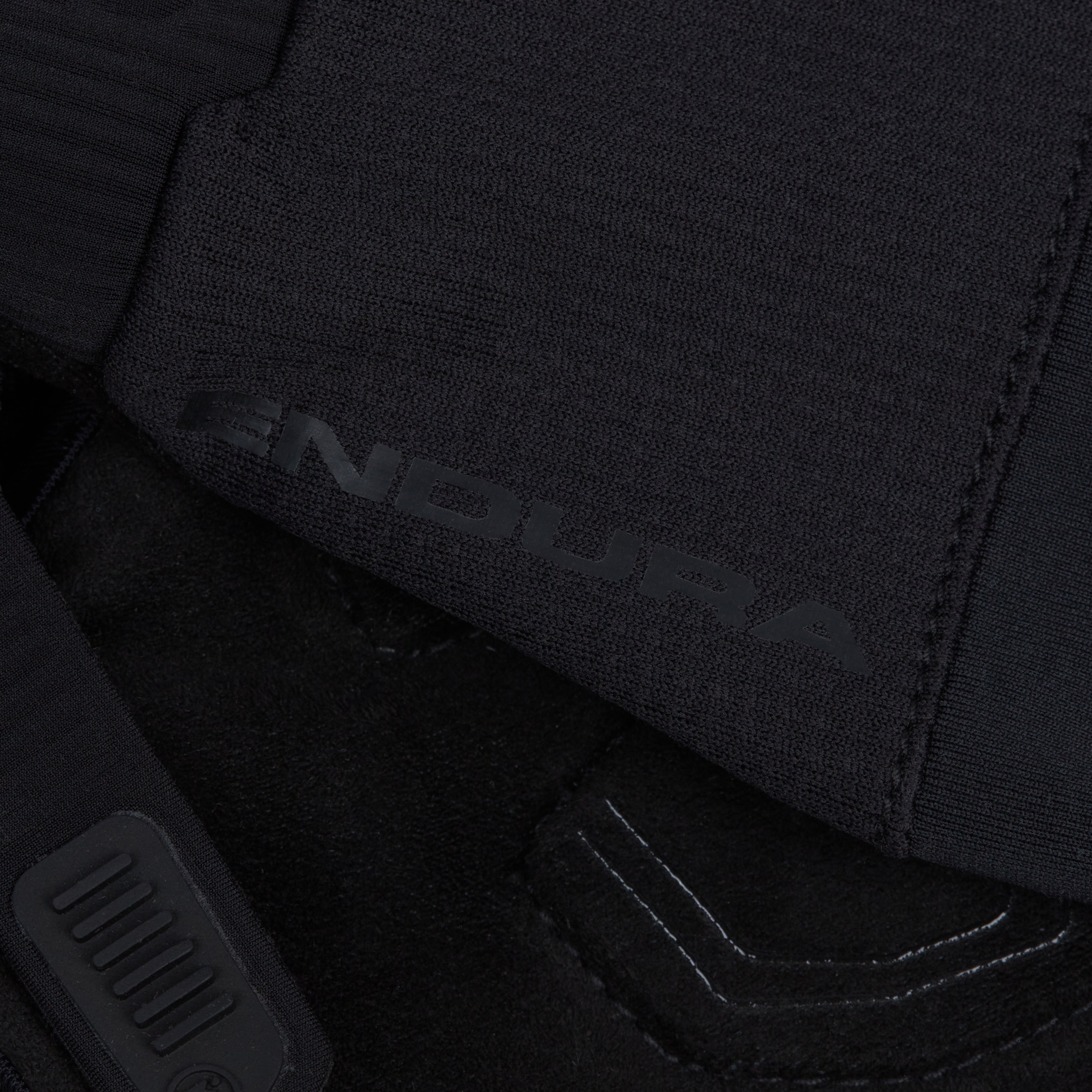 Endura Loop Mitt