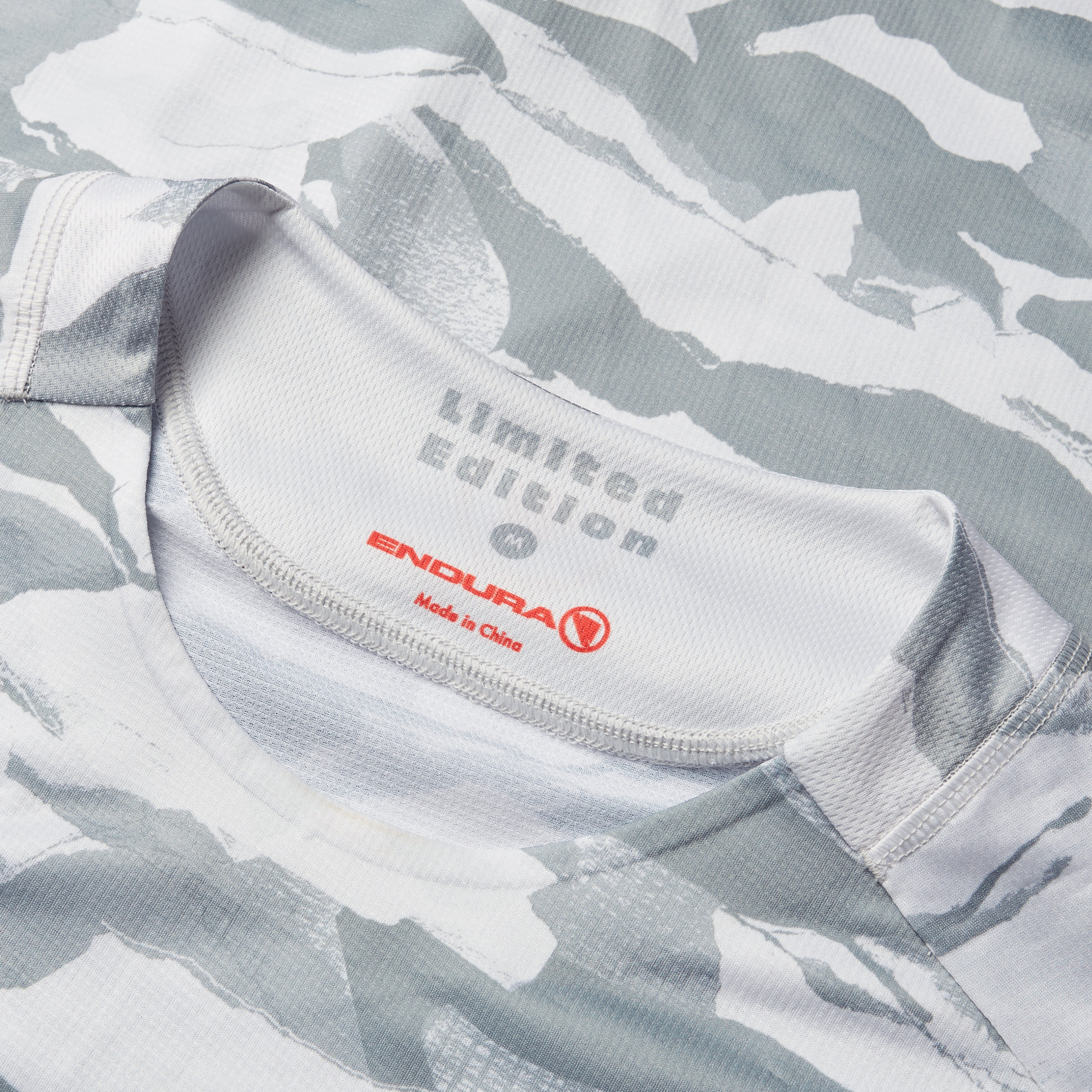 Endura Mountain Camo Ltd Printed S/S Tee