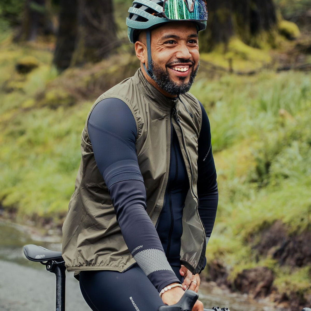 Flux 2L Men's Ultra Packable Waterproof Gilet