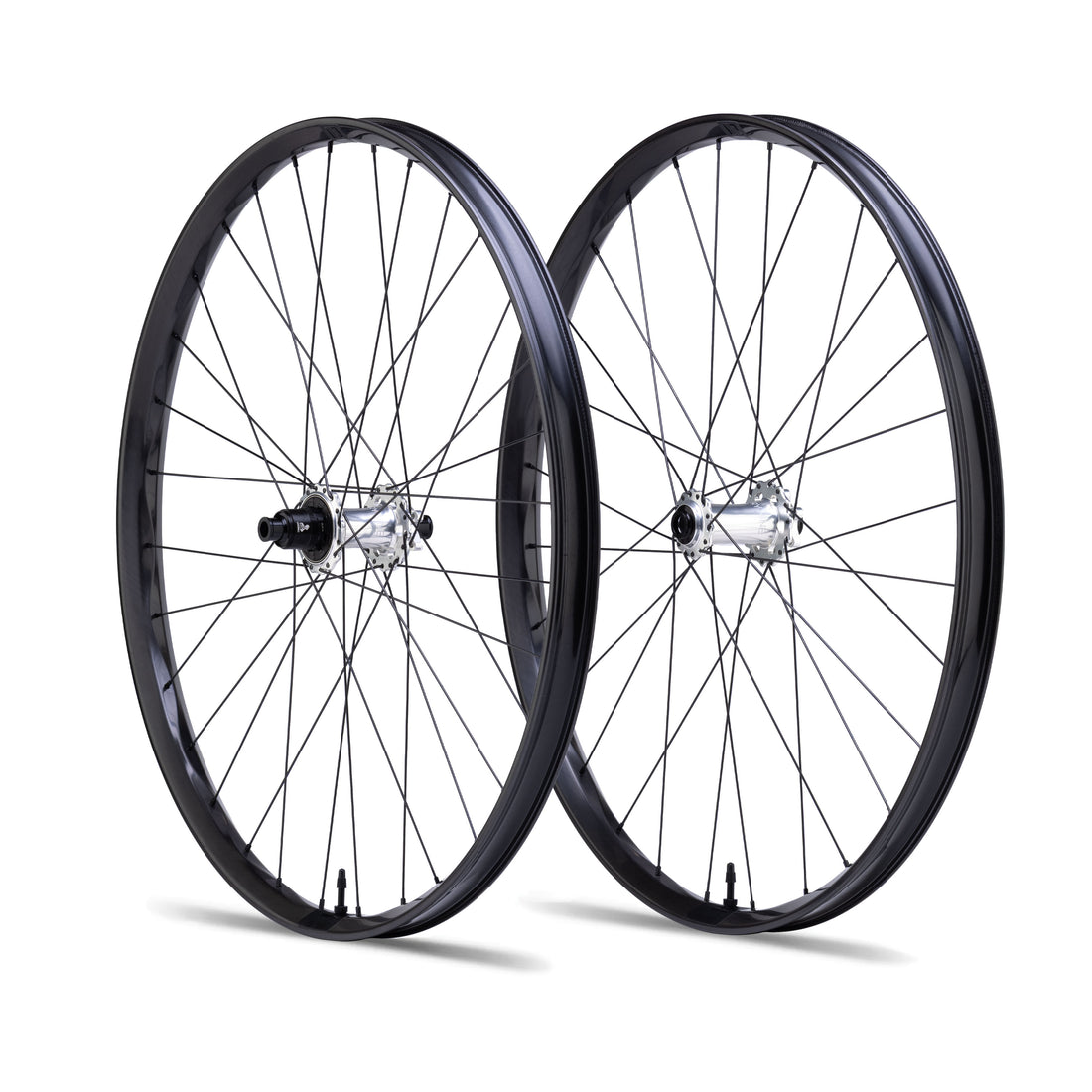 Fuse Carbon 1/1 6B Front Wheel Black