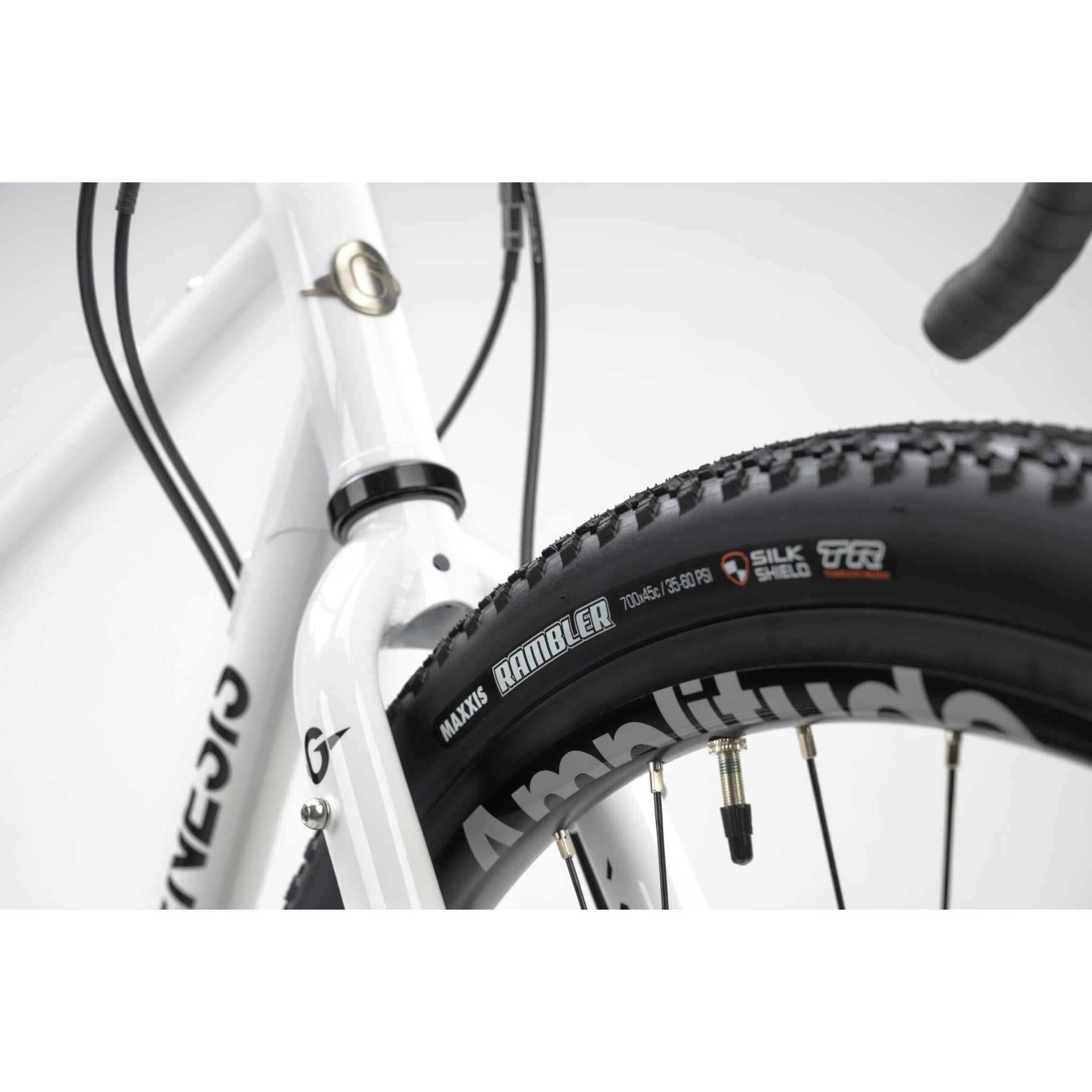 Genesis Croix De Fer 10 2025