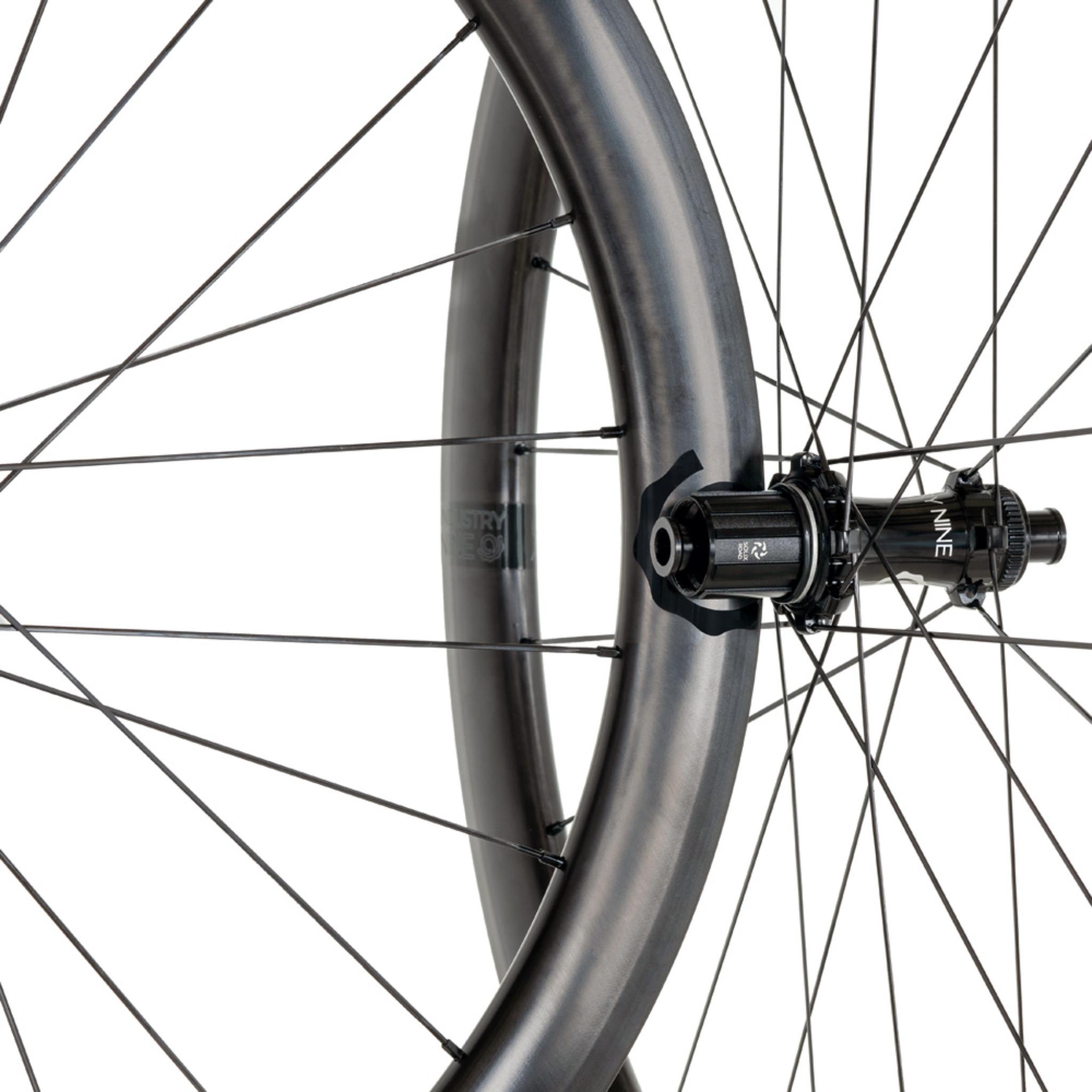 Industry Nine SOLiX SL 45 Carbon Wheelset