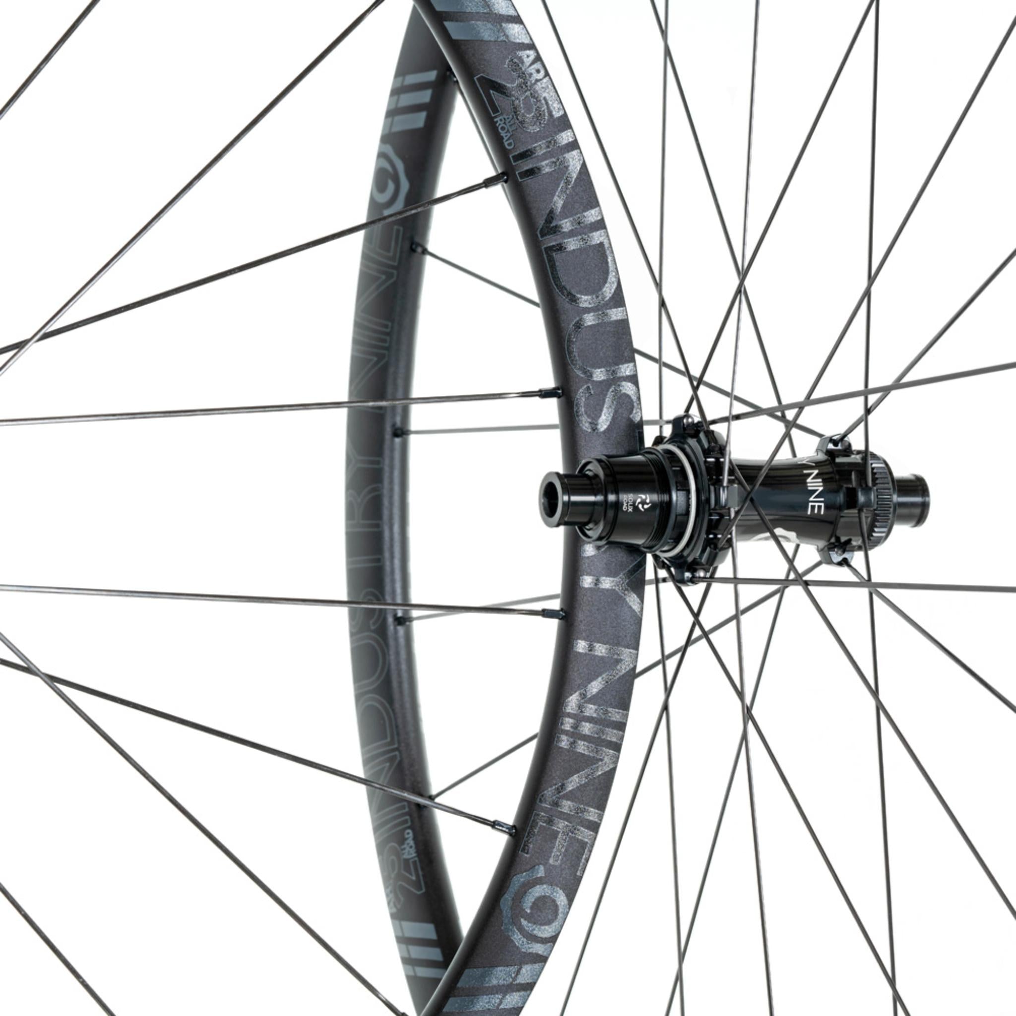 Industry Nine SOLiX SL AR25 Wheelset
