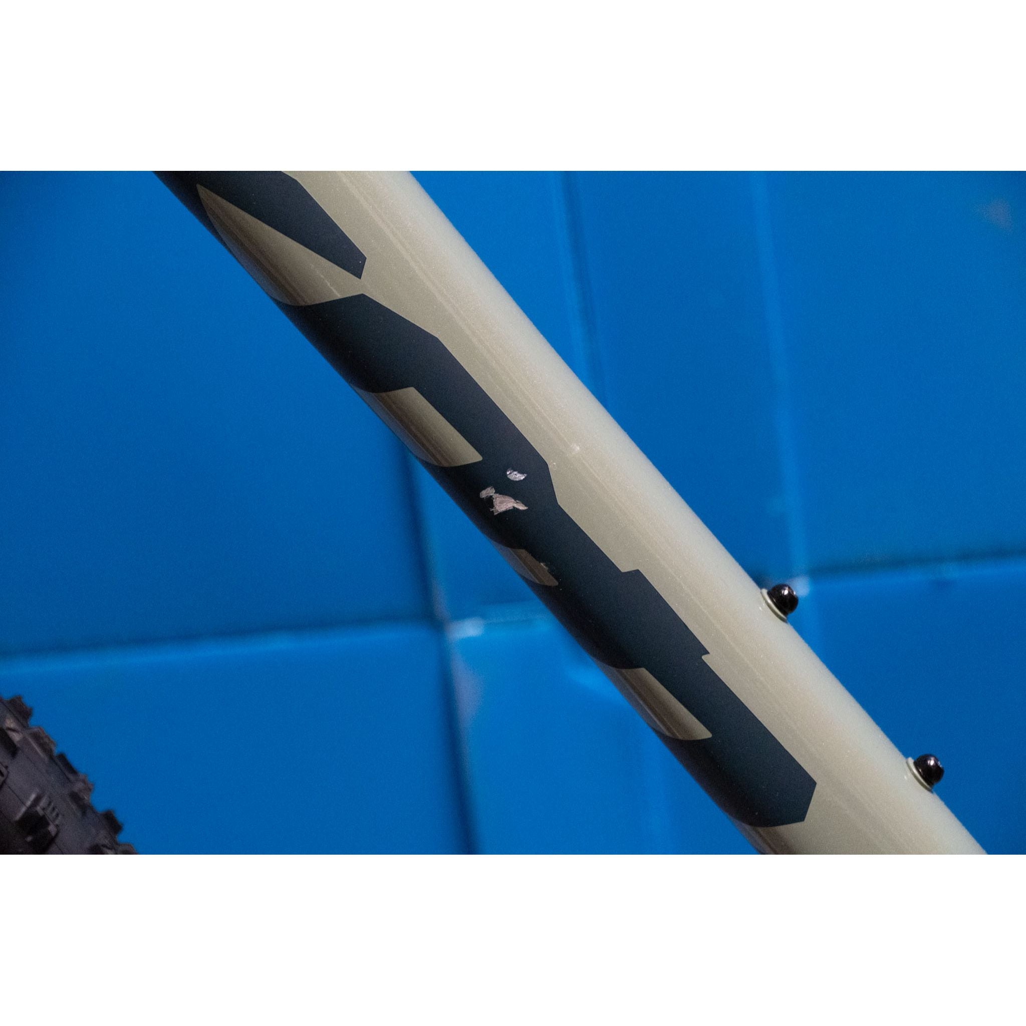 Kona Cinder Cone 2025 Green / L (Ex-Display)