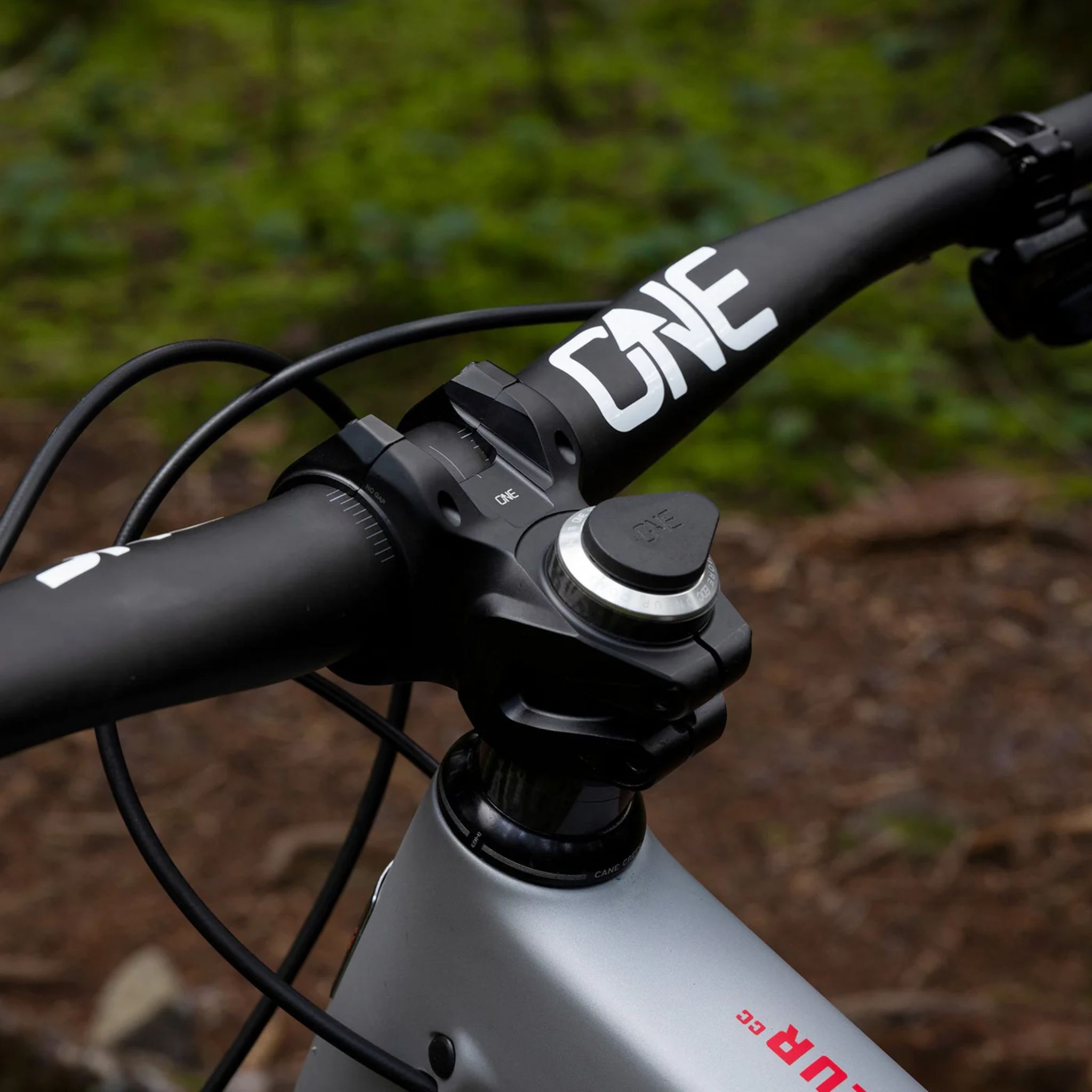 OneUp Components V2 Carbon Handlebar