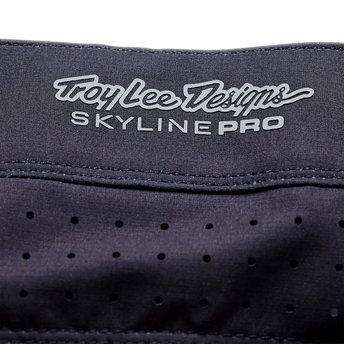 Skyline Pro Short x BN3TH Liner
