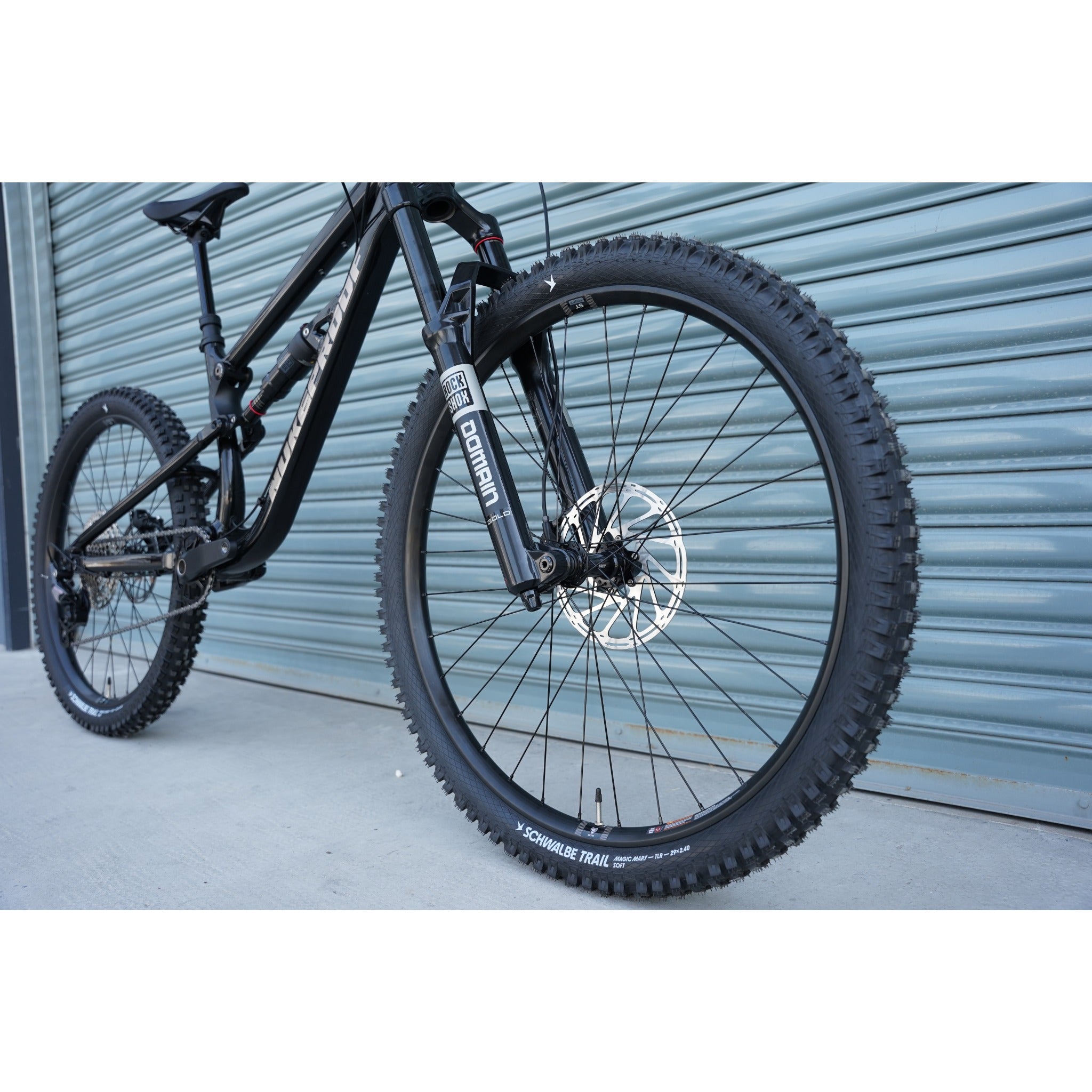 Tracker FS Sport 2027