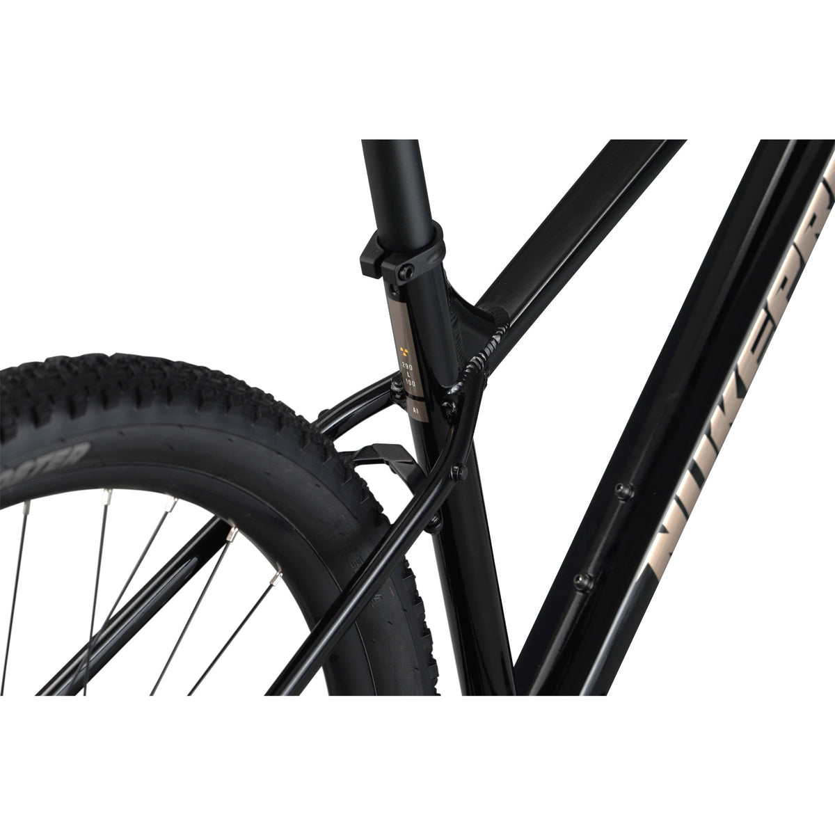 Tracker Sport 2027