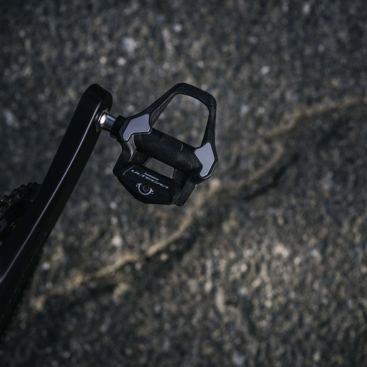 Ultegra PD-R8200 SPD-SLR Carbon Road Pedals