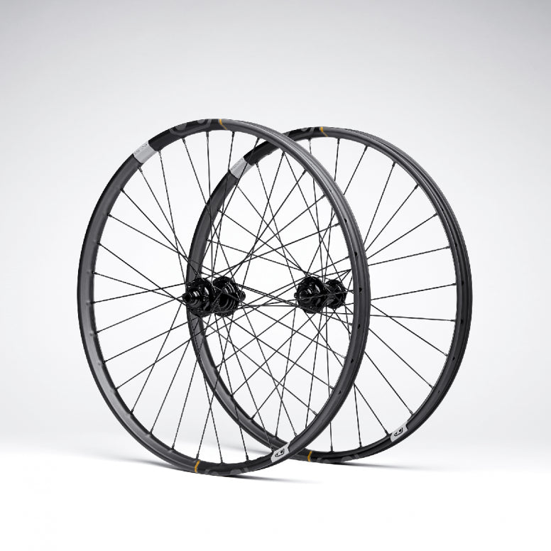 Crankbrothers Synthesis Enduro 11 i9 Hydra Wheelset Black/Grey / 29 / Boost 148 x 12mm - SRAM XD