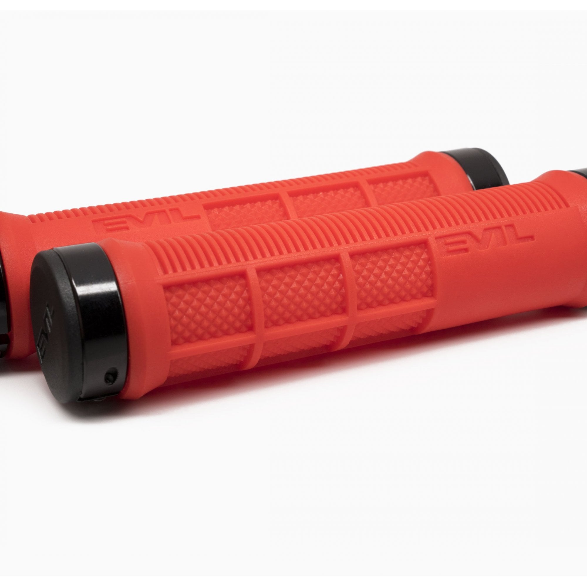 Evil Bikes Pamela Handerson Grip Reign in Blood