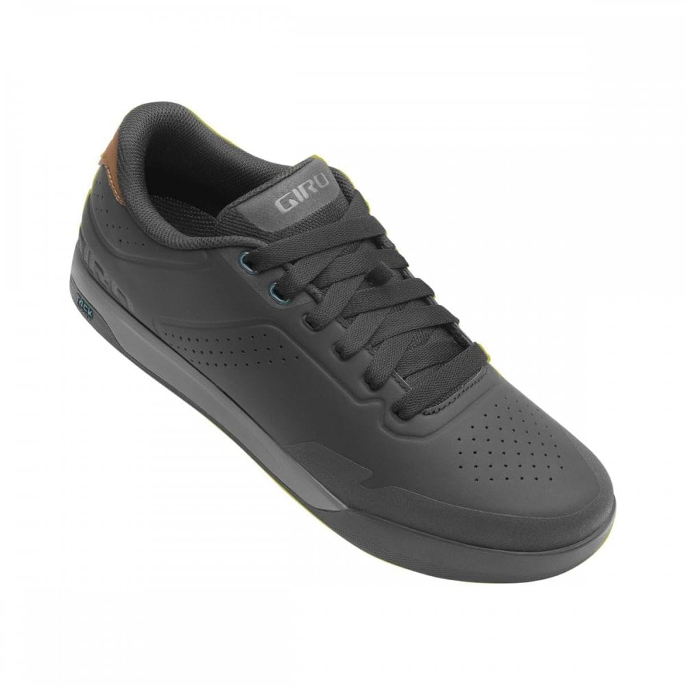 Giro Latch MTB Shoe Black/Dark Shadow / 40