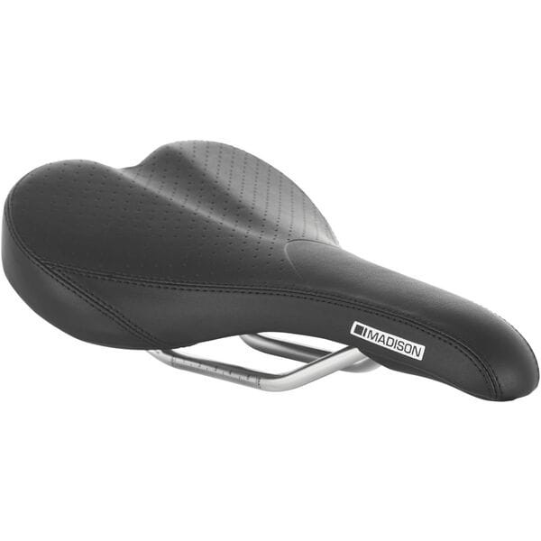 Madison Flux Classic Saddle Black / 152mm x 250mm / Short Fit