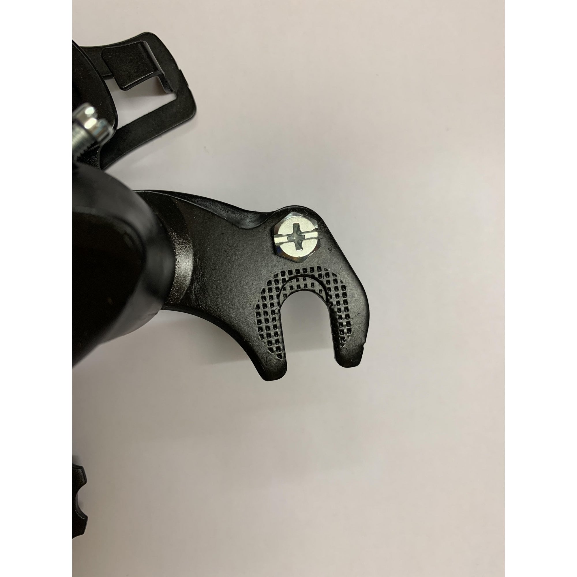 Shimano Tourney RD-TY300 6/7-speed rear derailleur w/ mounting bracket